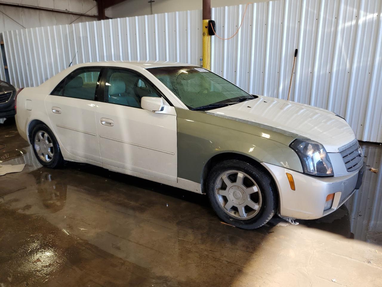 2004 CADILLAC CTS