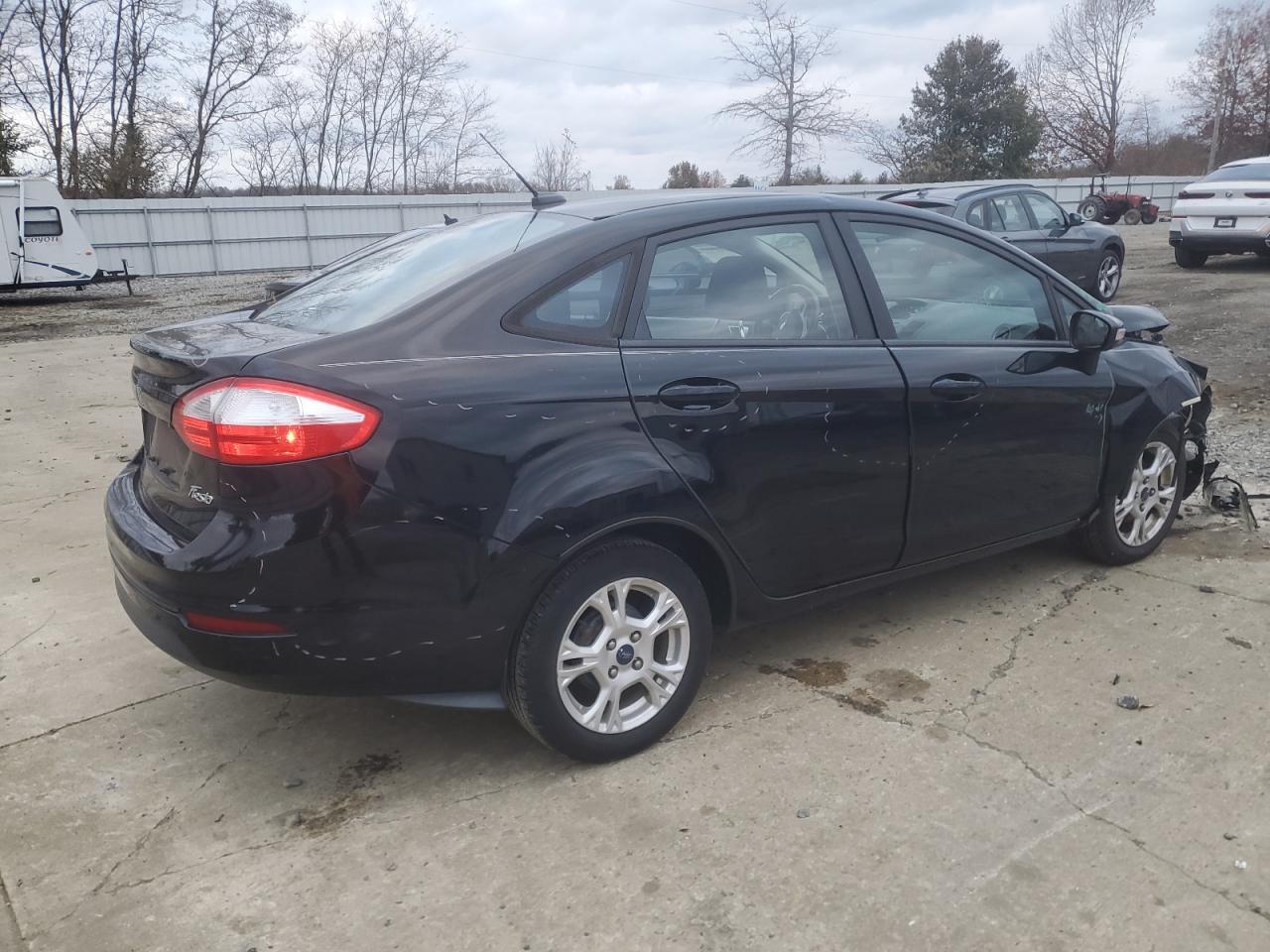2016 FORD Fiesta