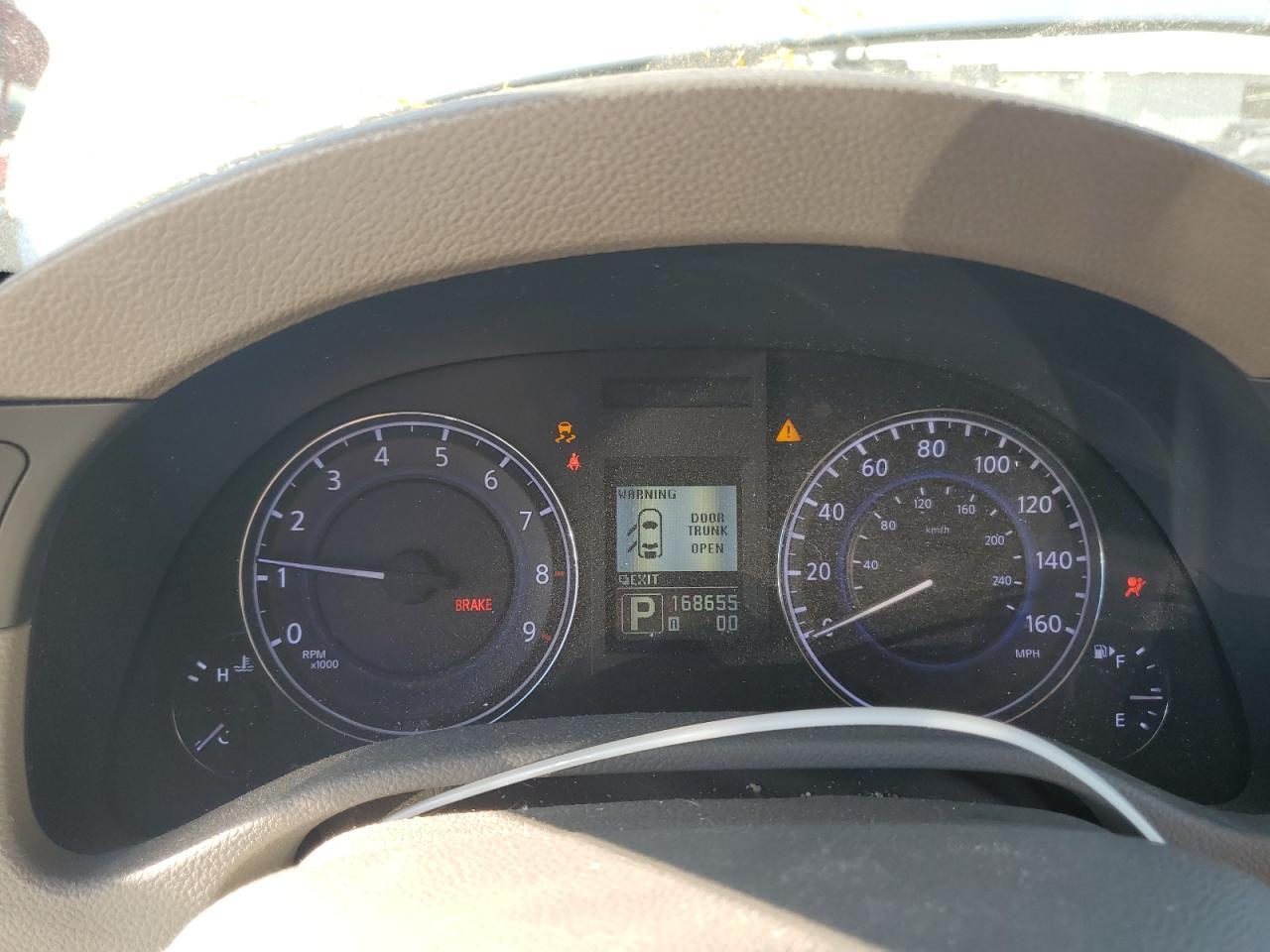2011 INFINITI G37