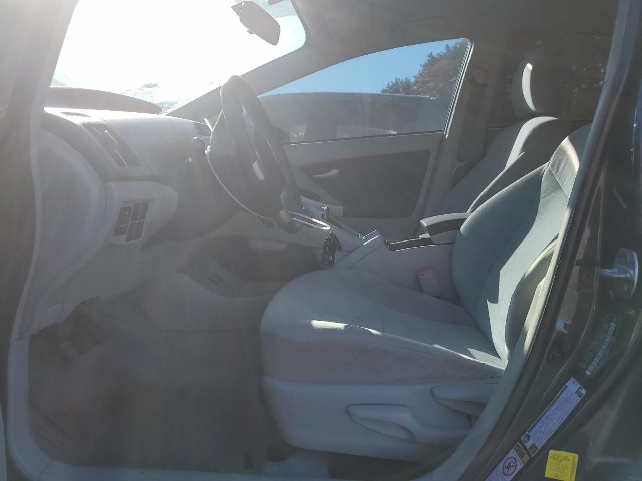 2011 TOYOTA PRIUS
