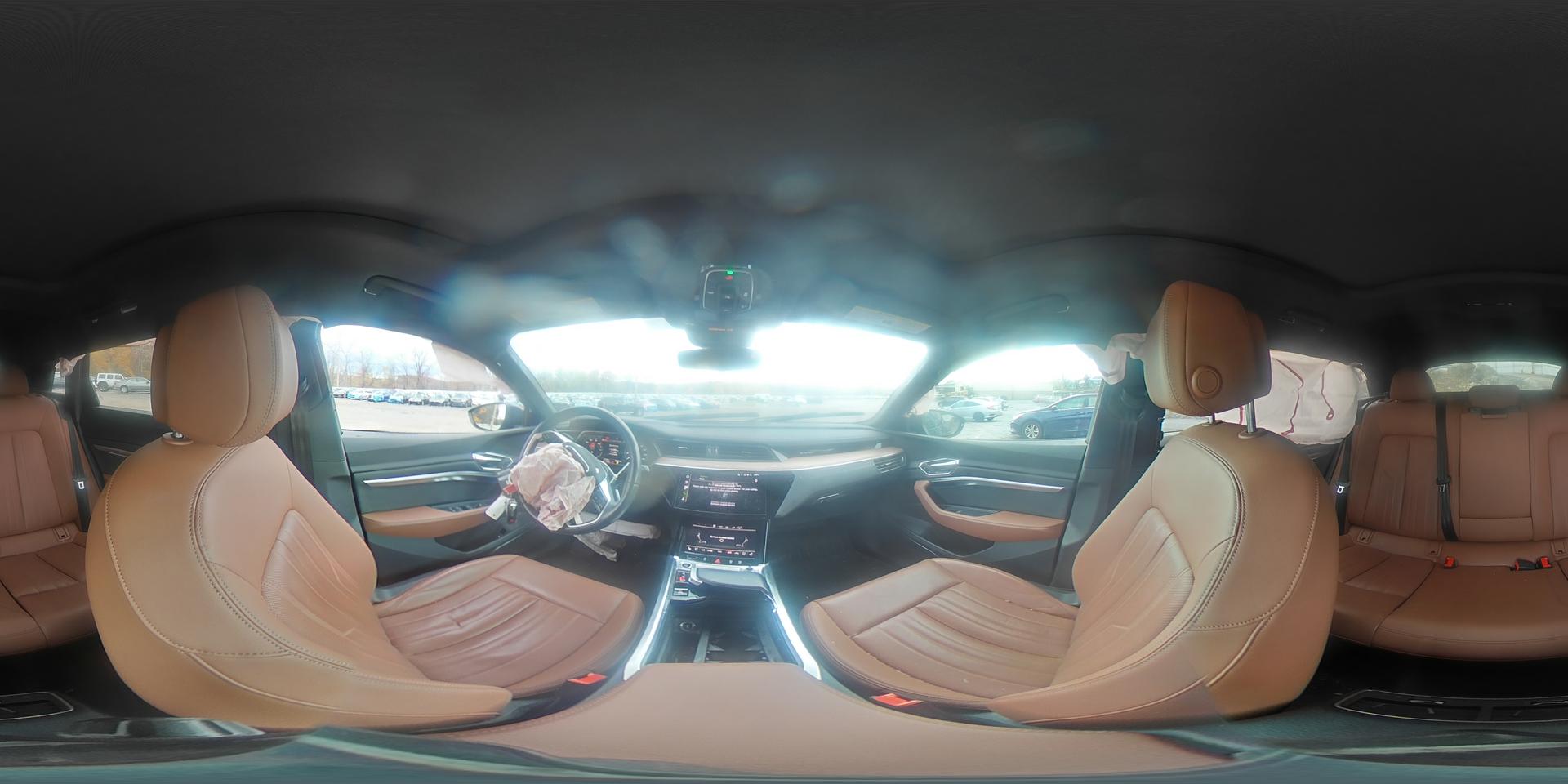 2024 AUDI Q8