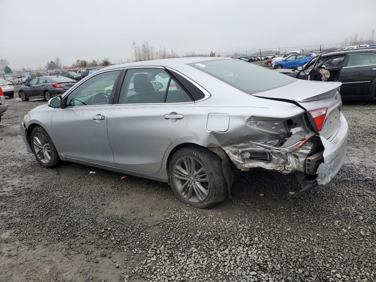 2016 TOYOTA CAMRY