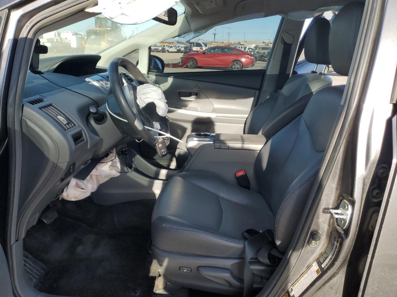 2012 TOYOTA PRIUS V