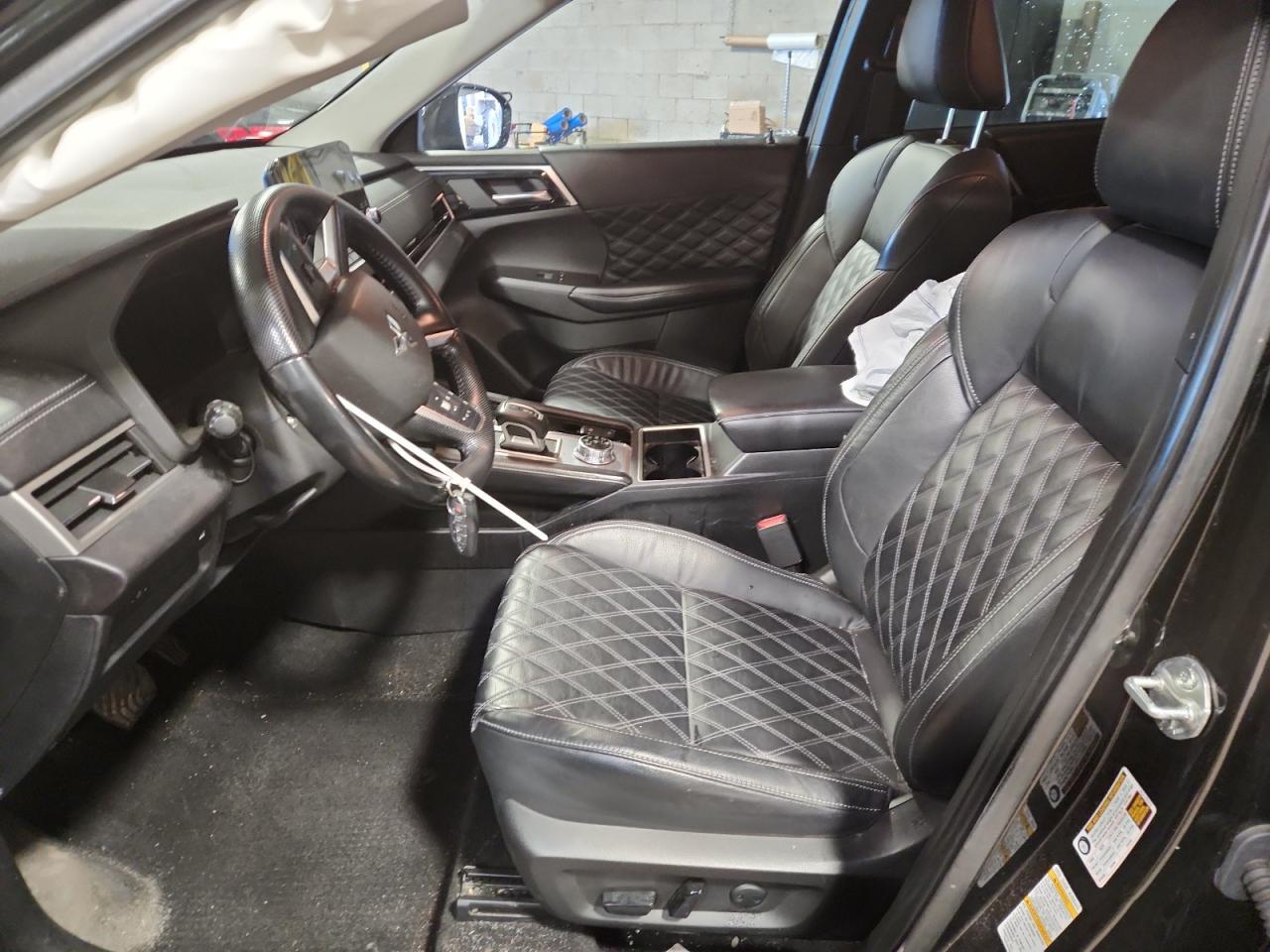2022 MITSUBISHI outlander