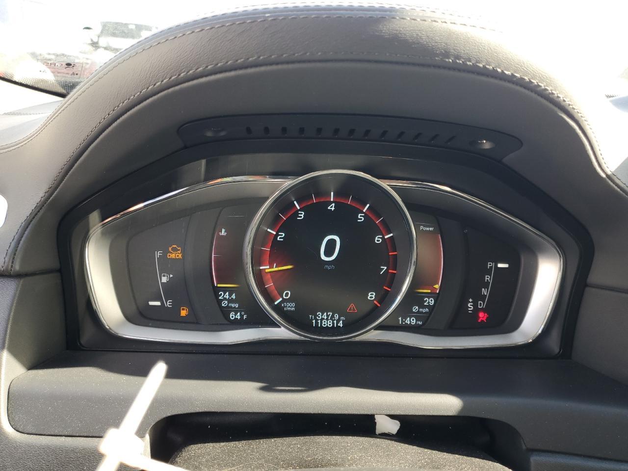 2016 VOLVO XC70