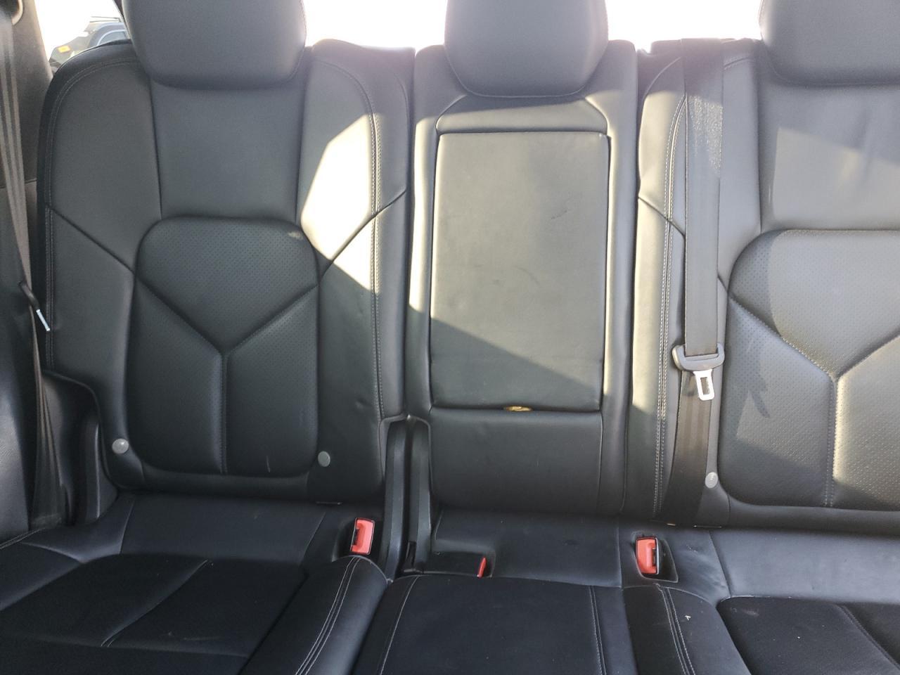 2014 PORSCHE CAYENNE