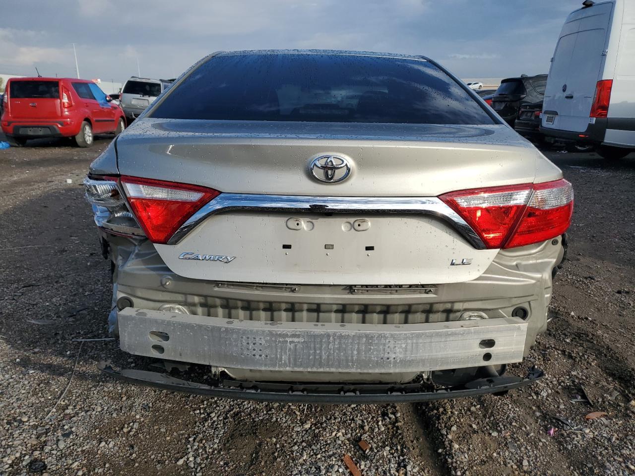 2017 TOYOTA CAMRY