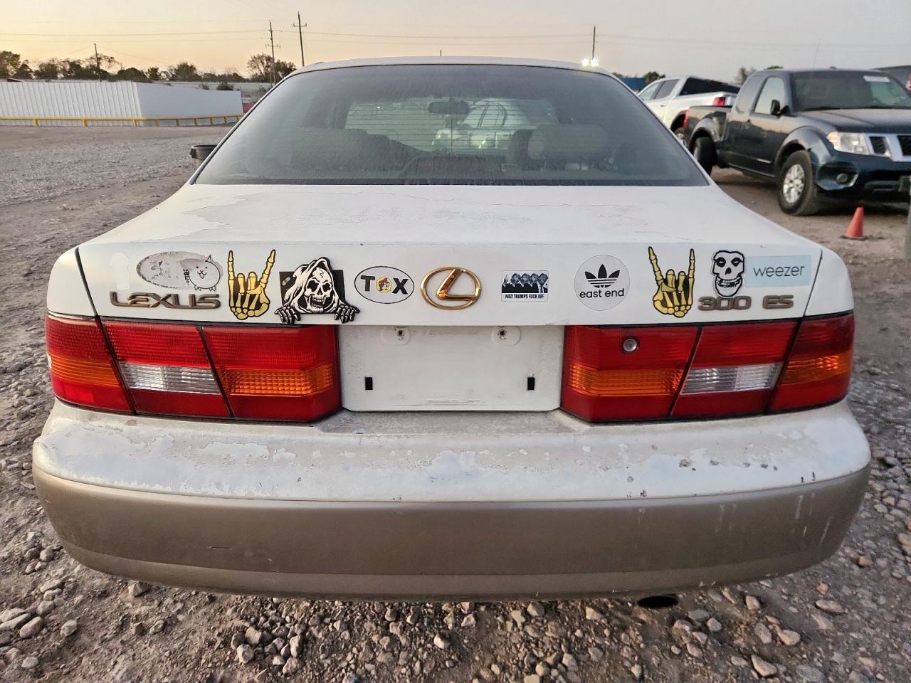 1999 LEXUS Es 300