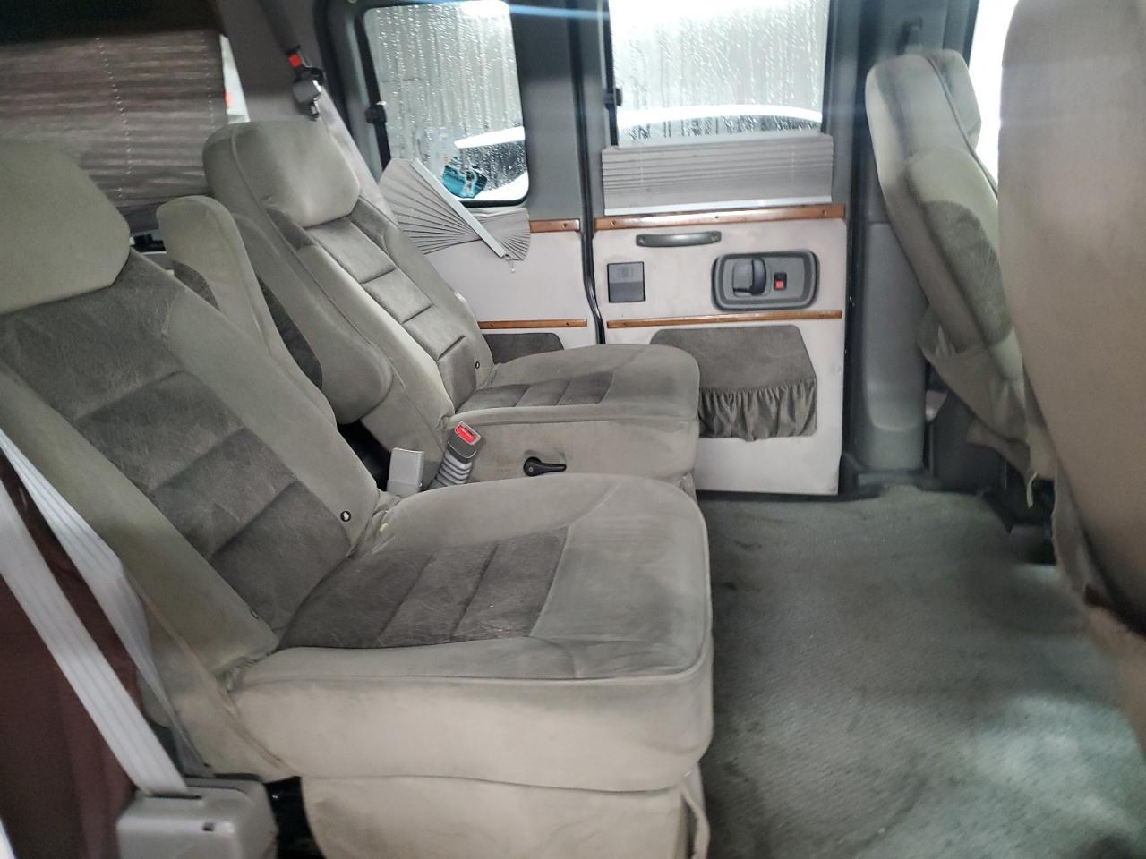 2005 GMC Savana
