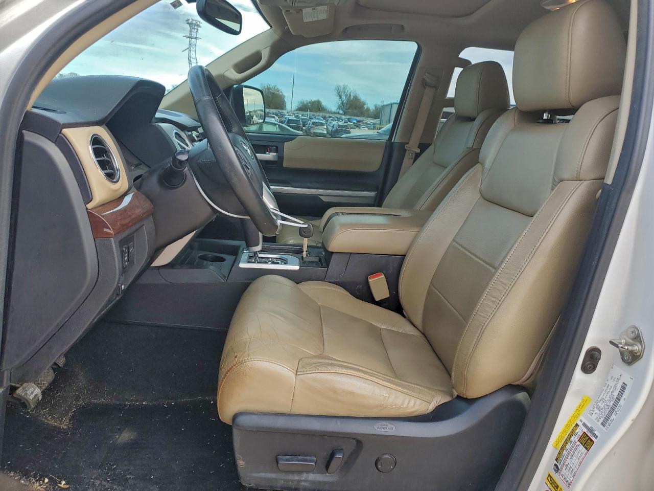 2016 TOYOTA TUNDRA