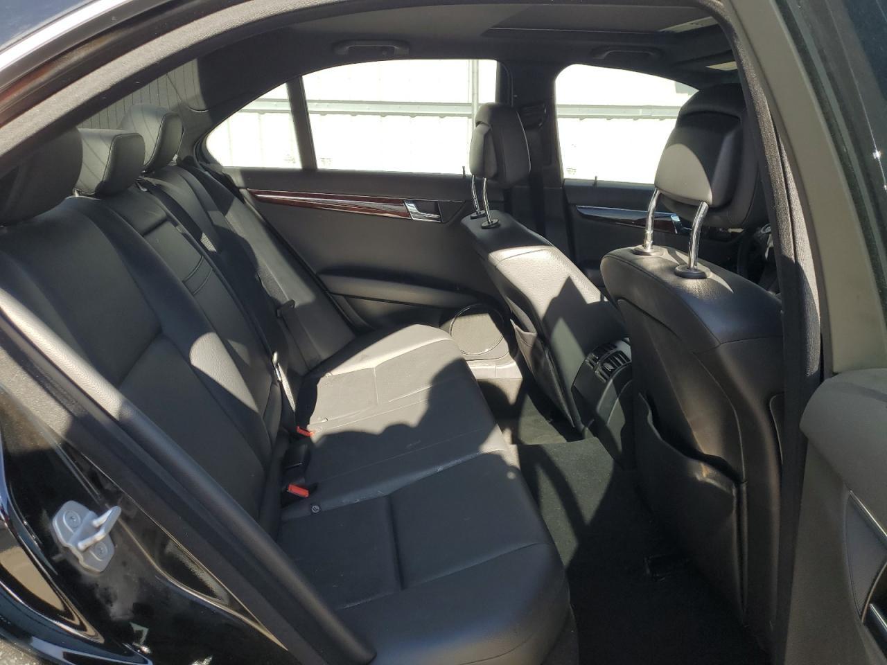 2011 MERCEDES-BENZ C-CLASS