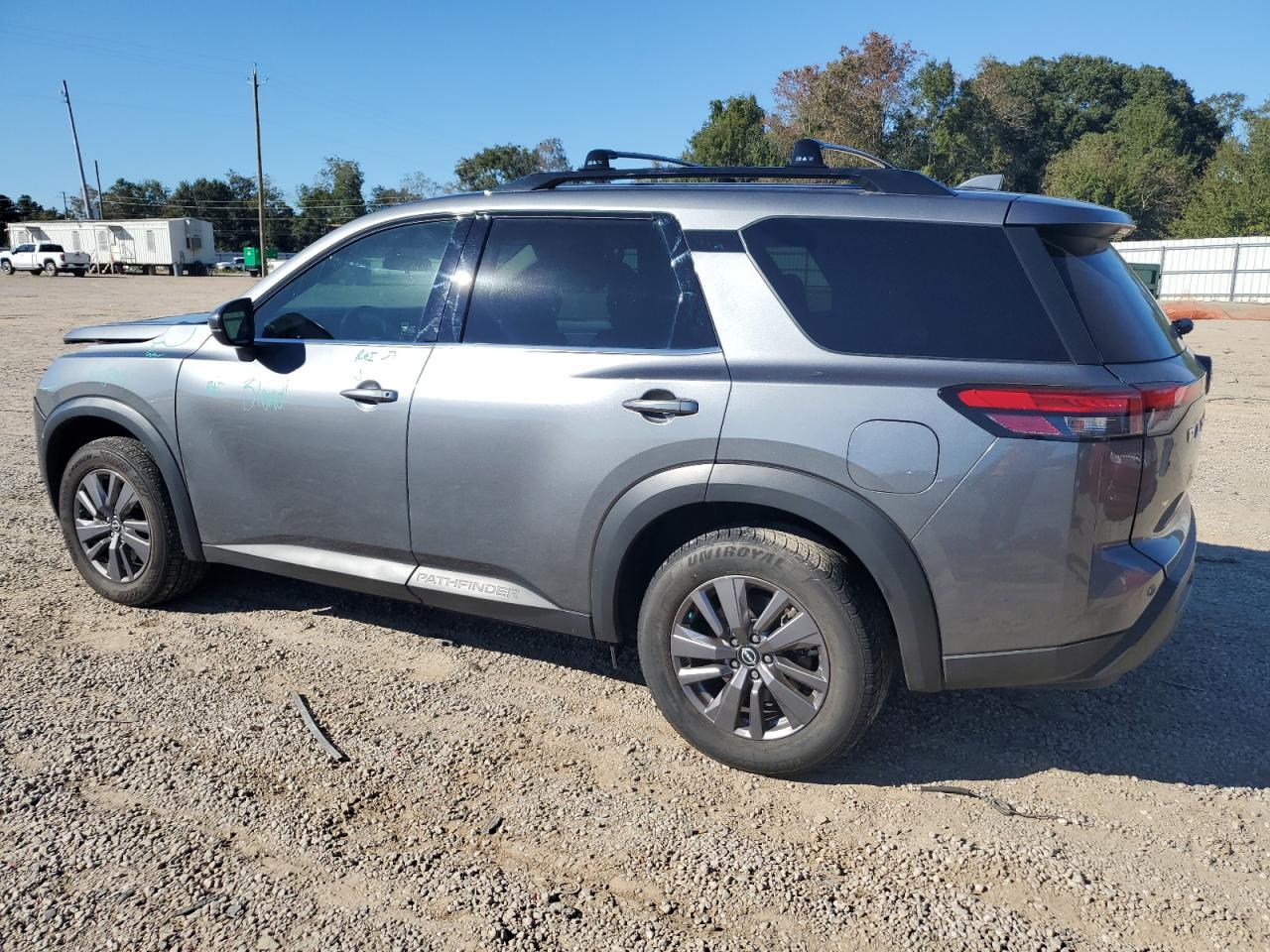2022 NISSAN PATHFINDER