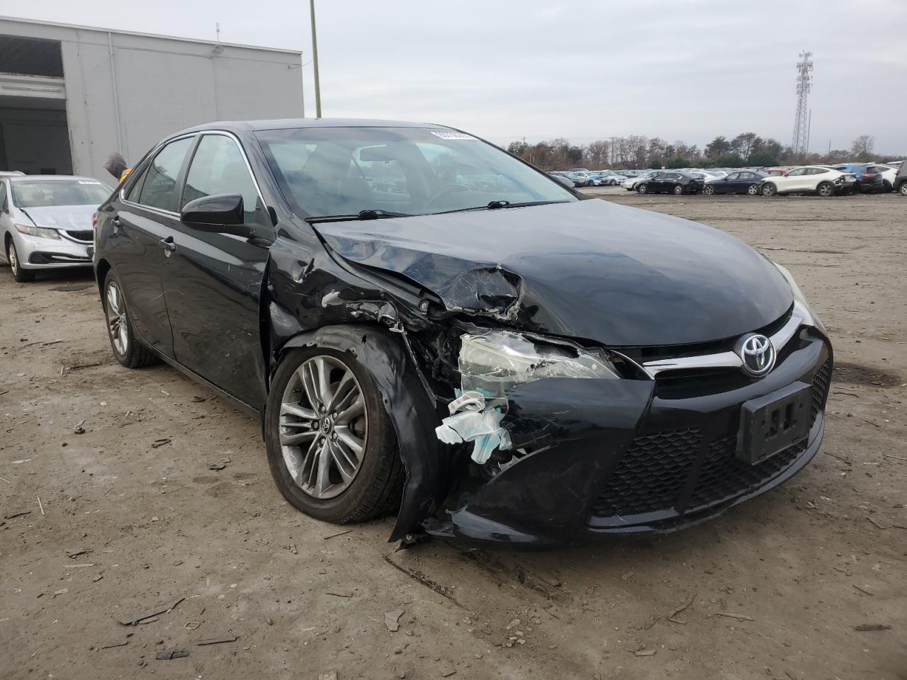 2016 TOYOTA CAMRY