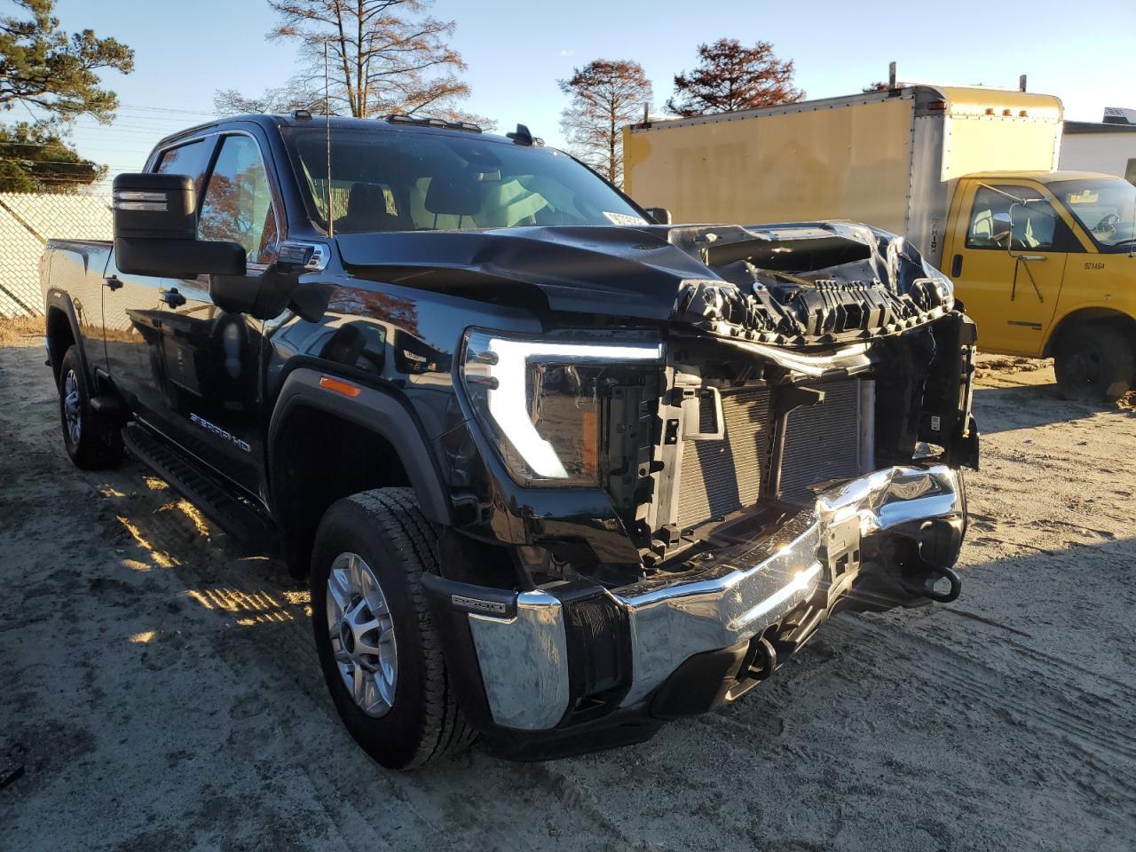 2024 GMC Sierra