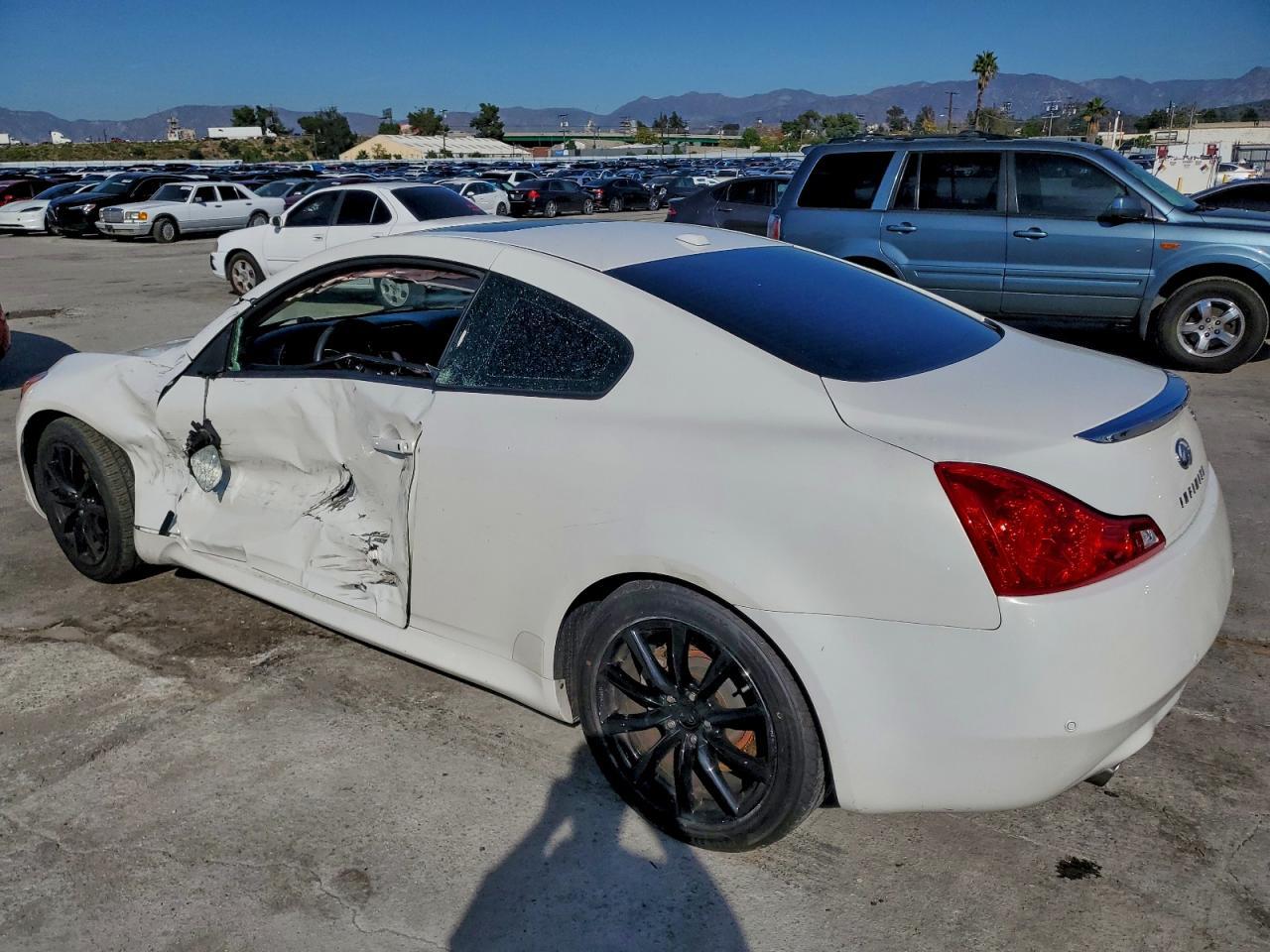 2012 INFINITI G37