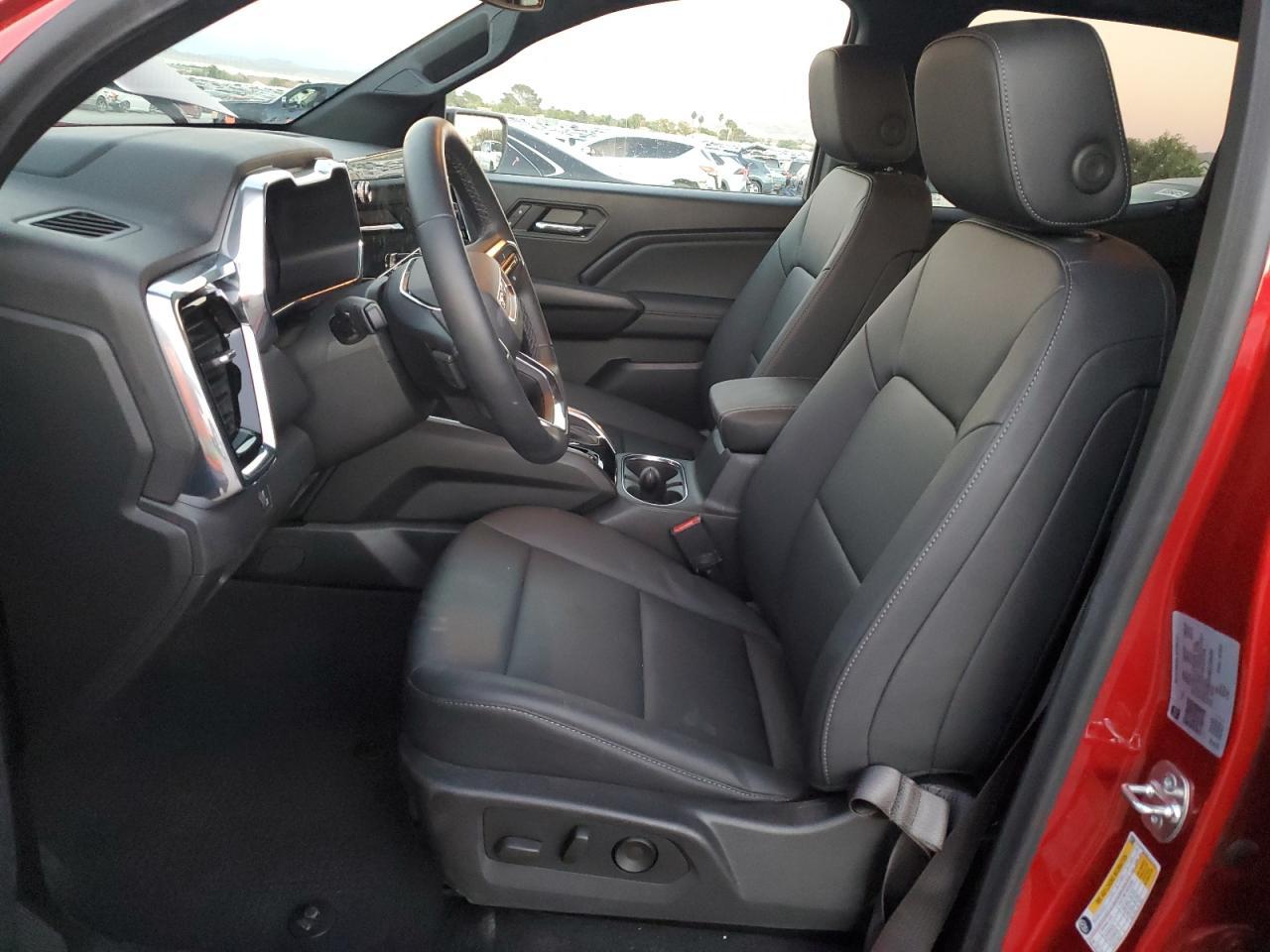 2024 GMC CANYON