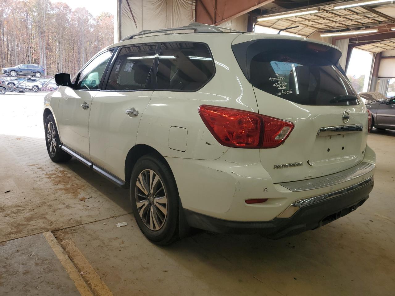 2017 NISSAN PATHFINDER