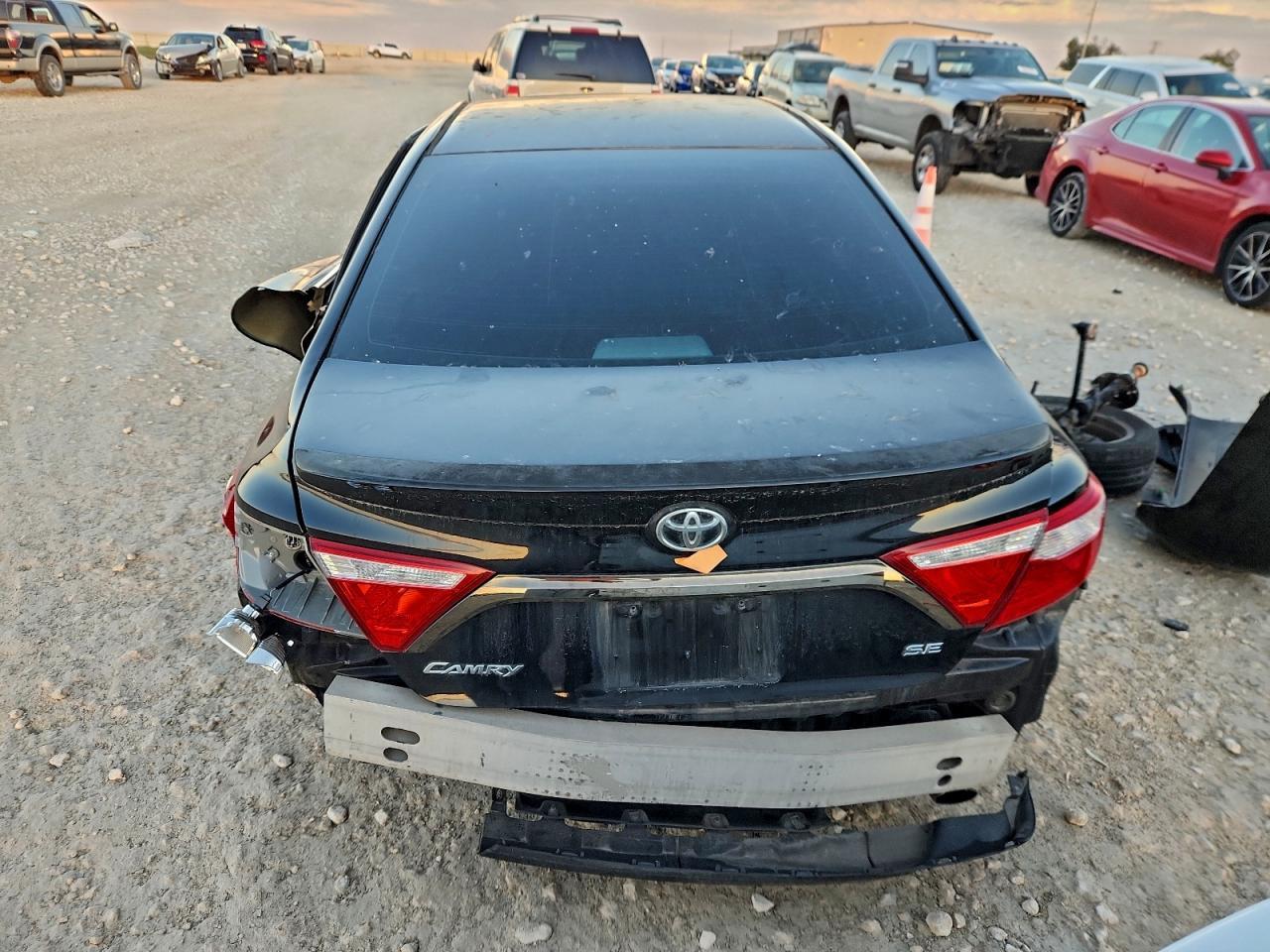 2015 TOYOTA CAMRY