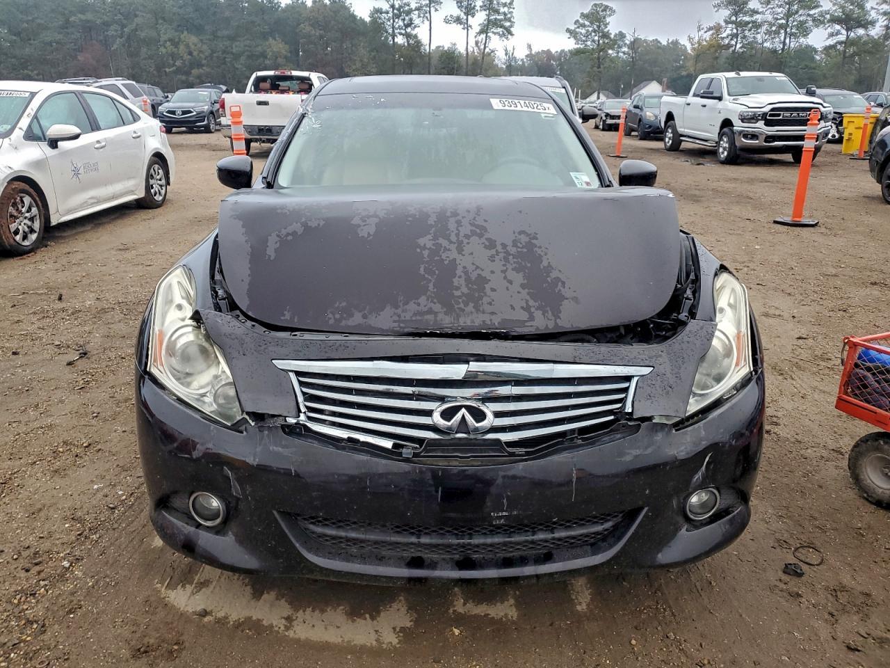 2012 INFINITI G37