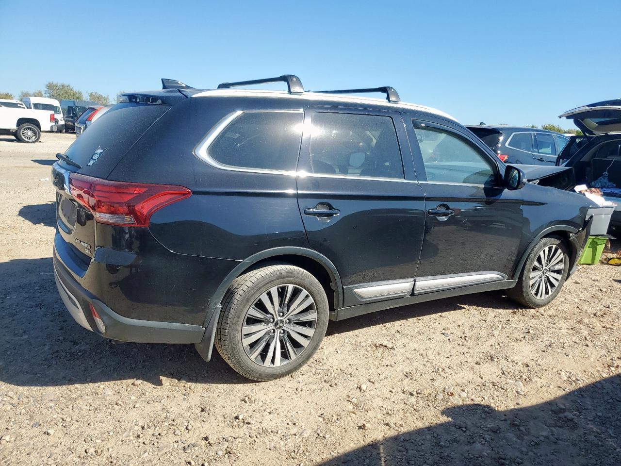 2019 MITSUBISHI outlander