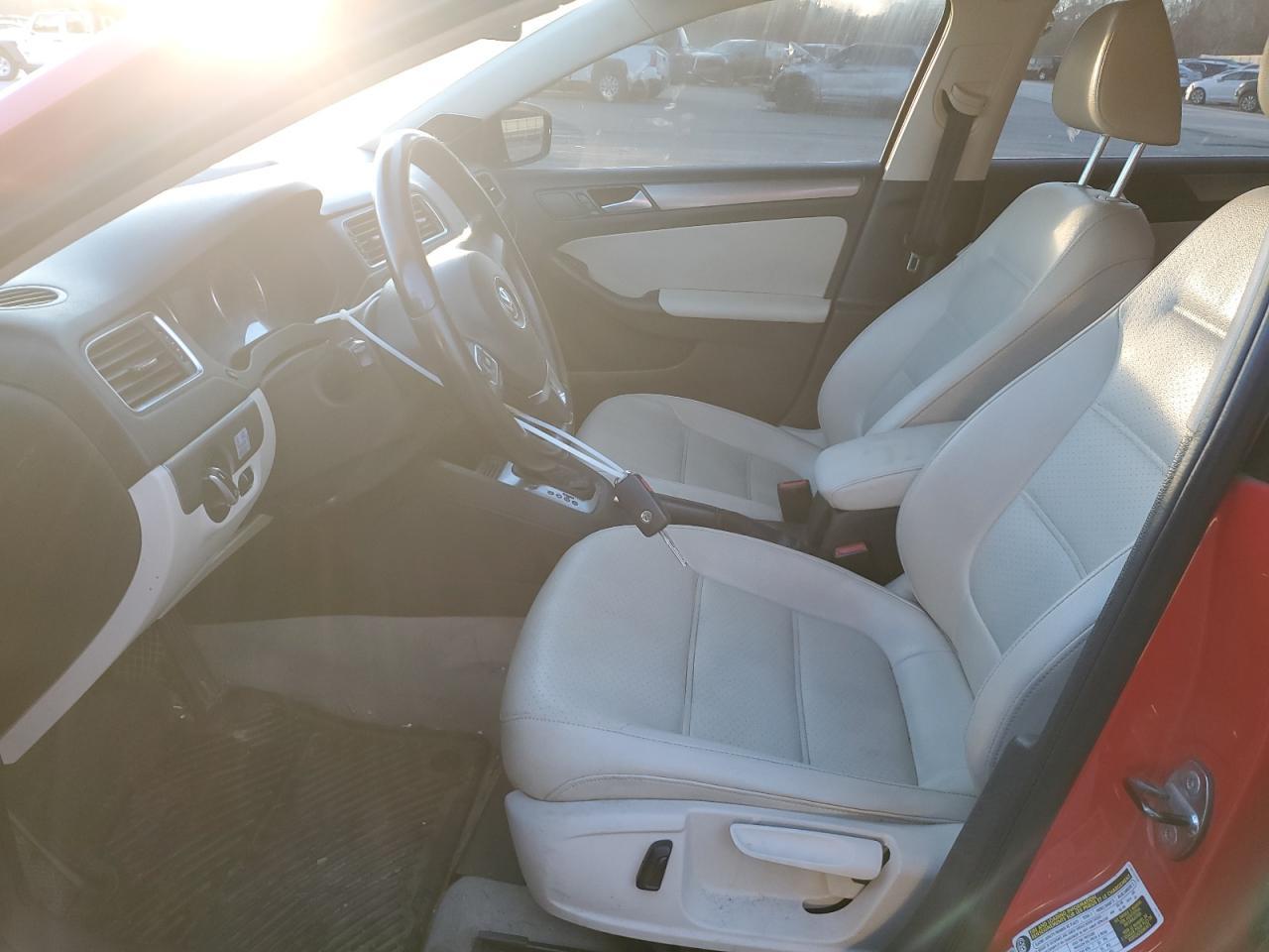 2014 VOLKSWAGEN JETTA