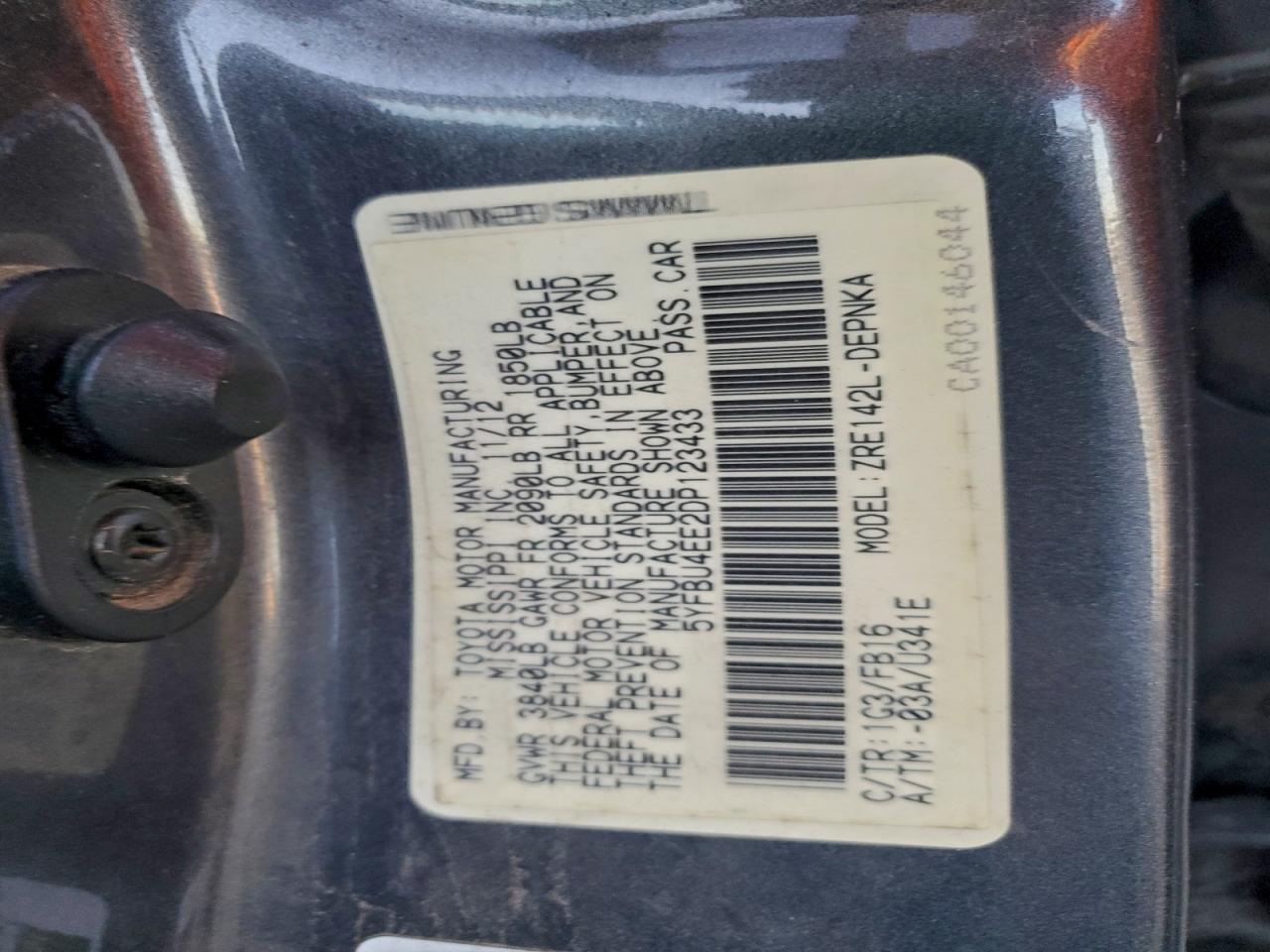 2013 TOYOTA COROLLA
