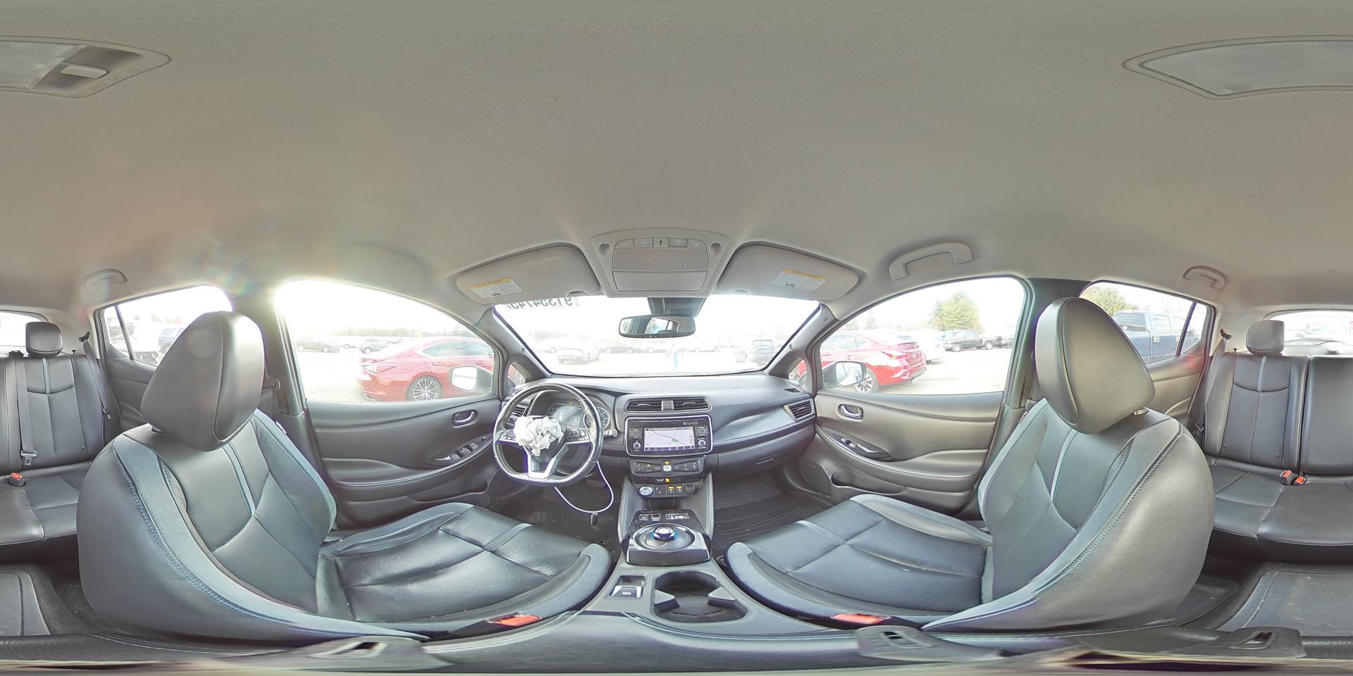 2019 NISSAN LEAF