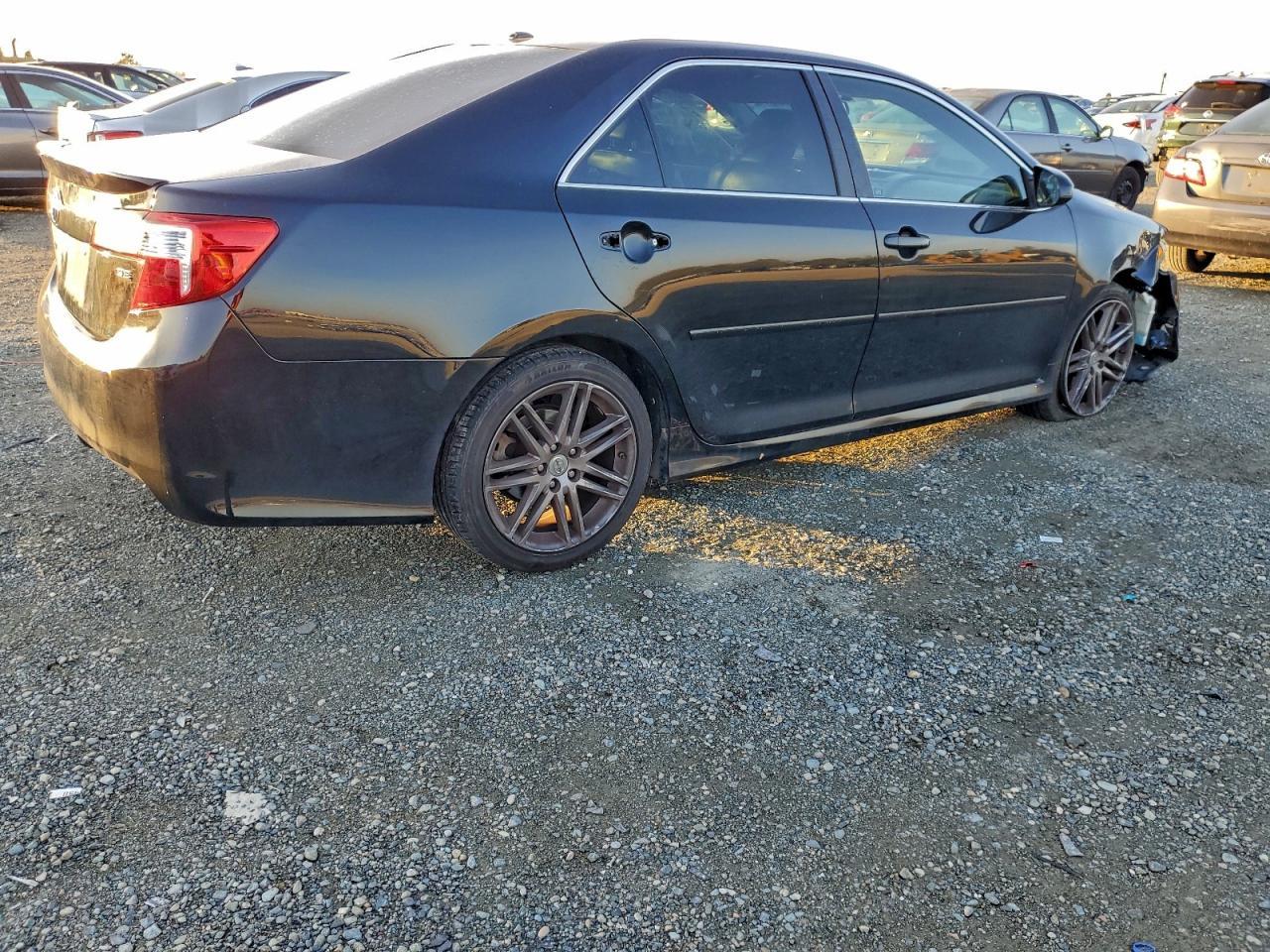 2012 TOYOTA CAMRY