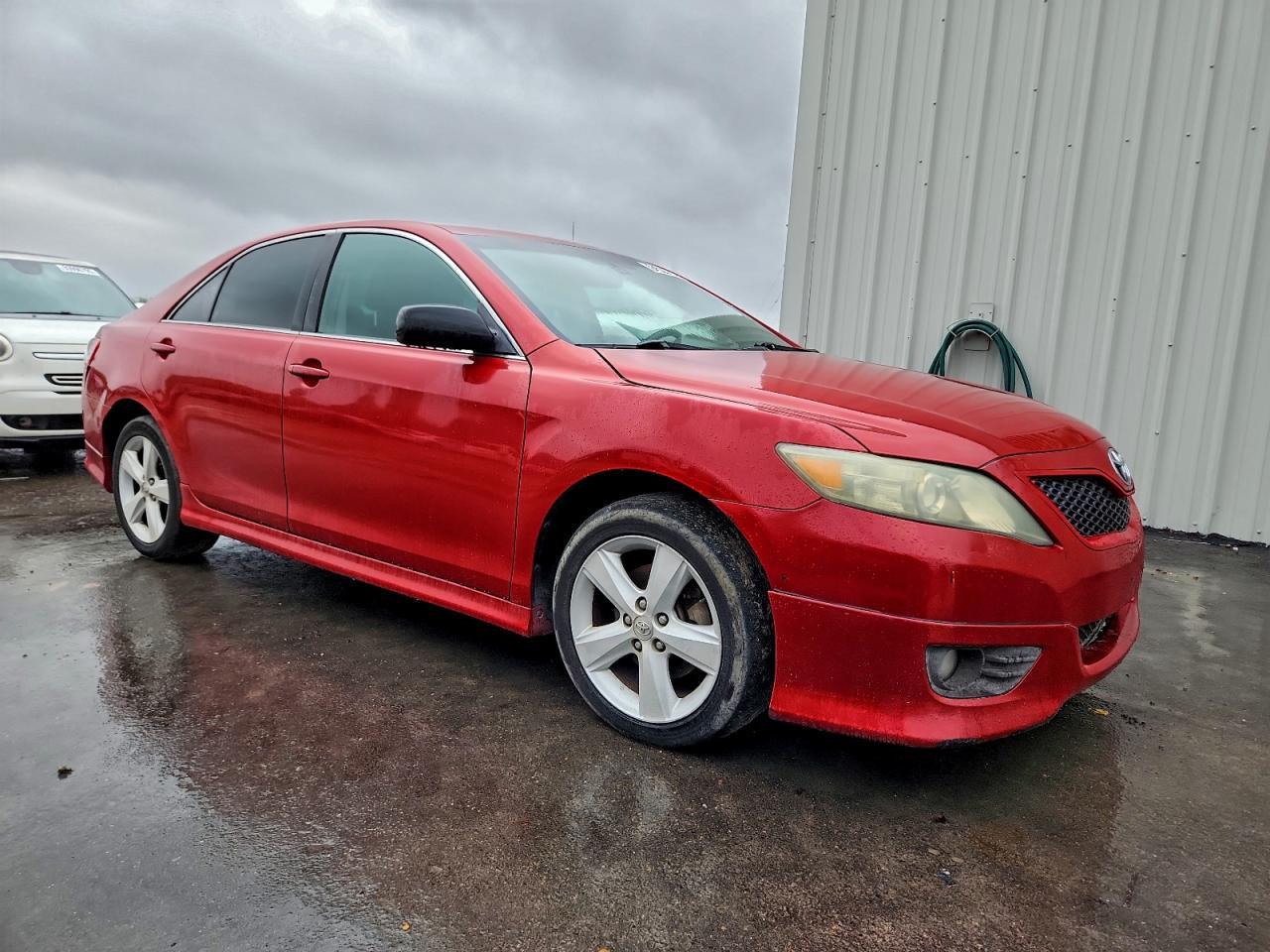 2011 TOYOTA CAMRY