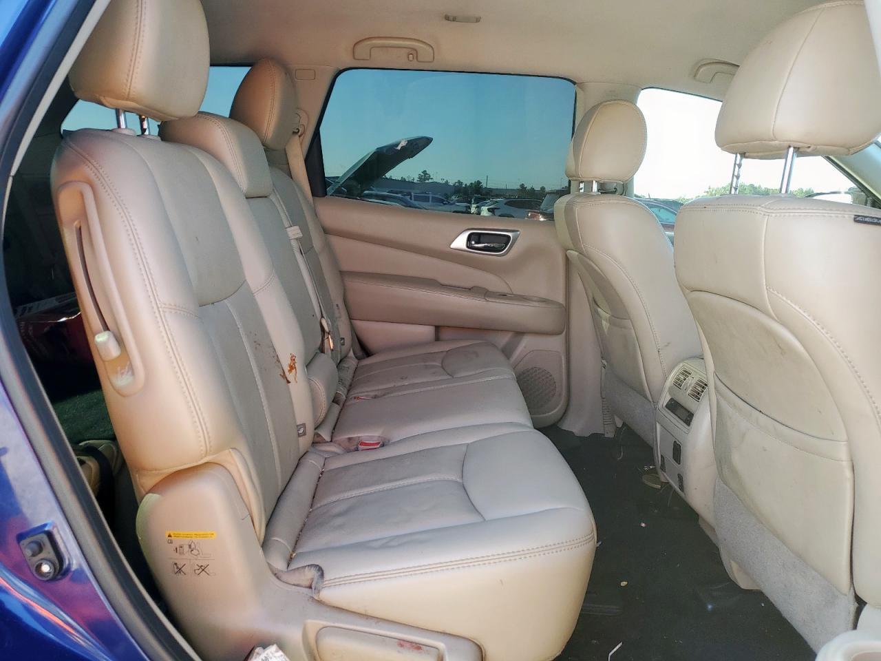 2017 NISSAN PATHFINDER