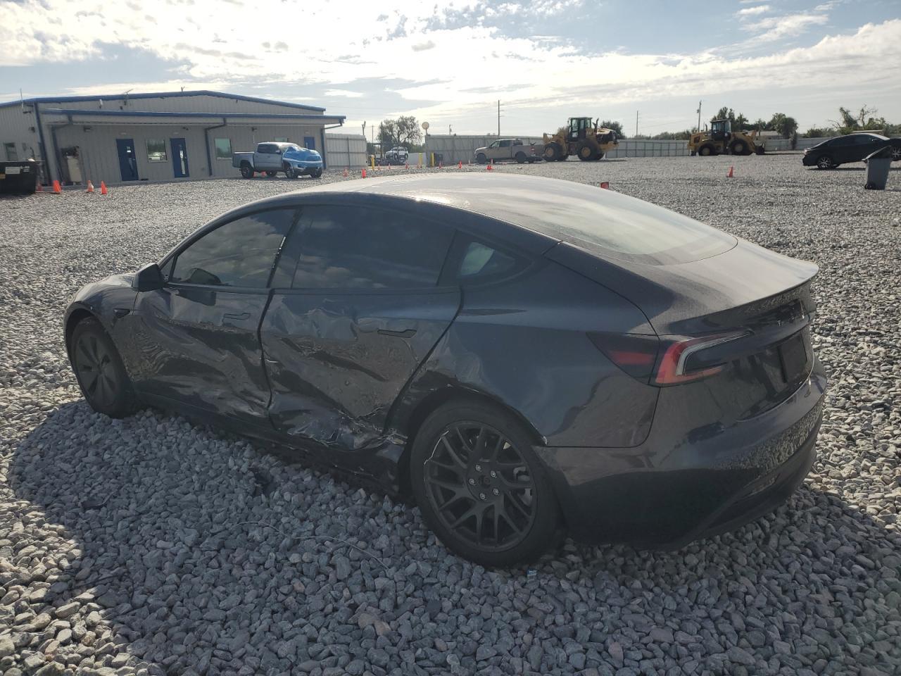 2024 TESLA MODEL 3