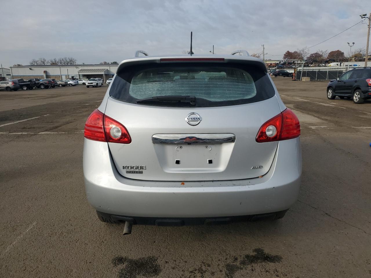 2015 NISSAN ROGUE