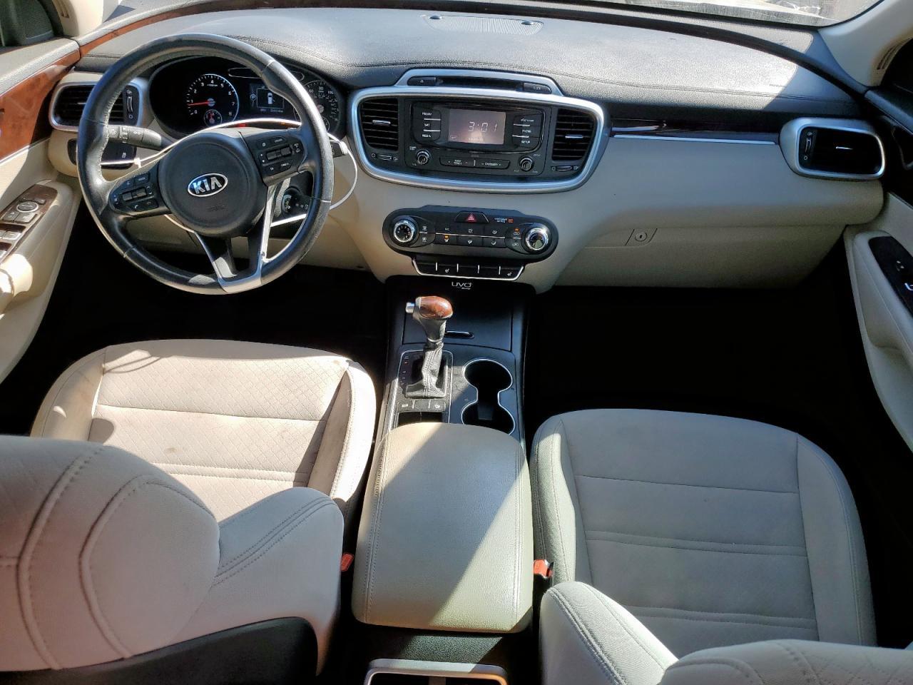 2016 KIA SORENTO