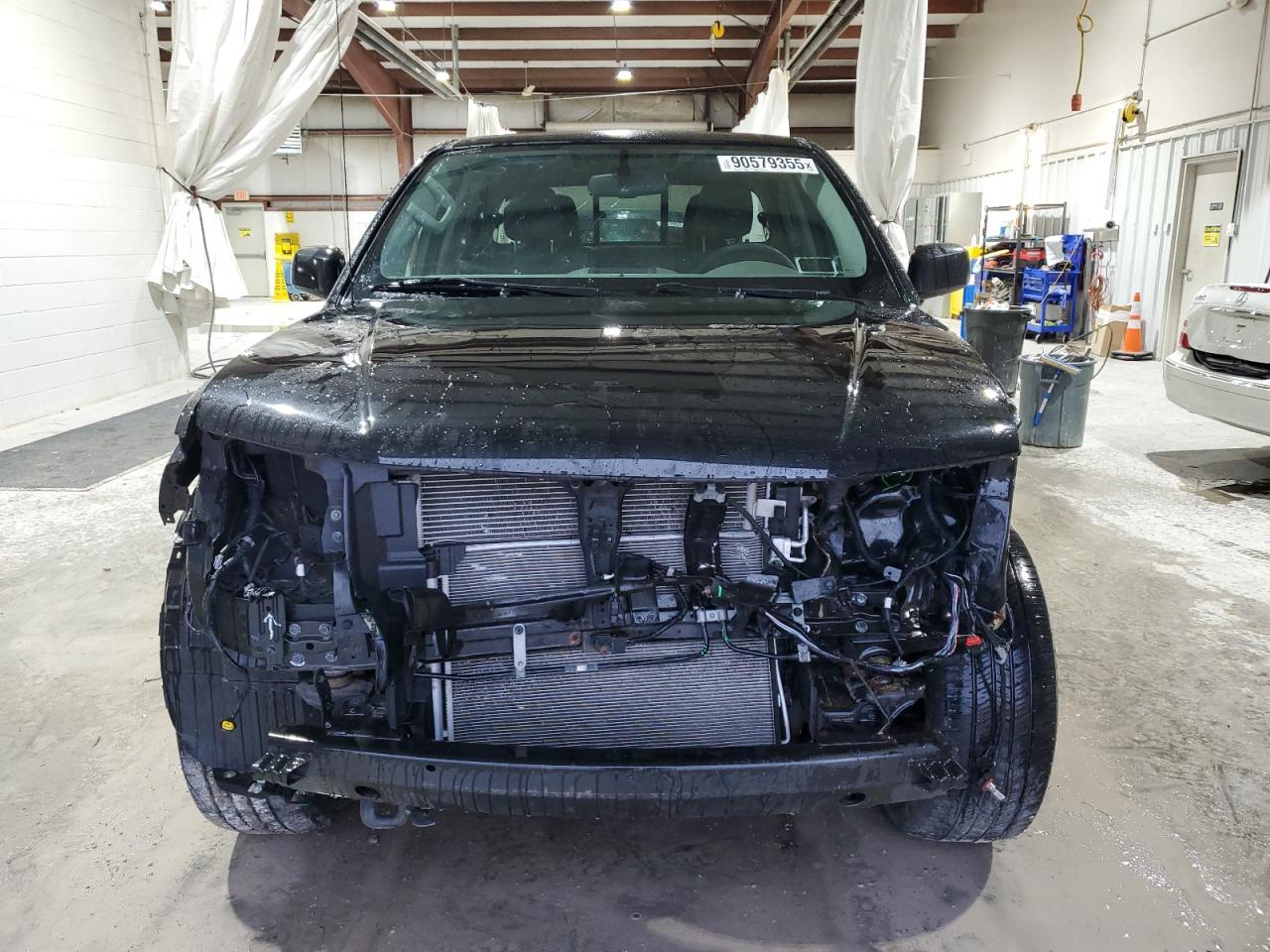 2021 NISSAN Frontier