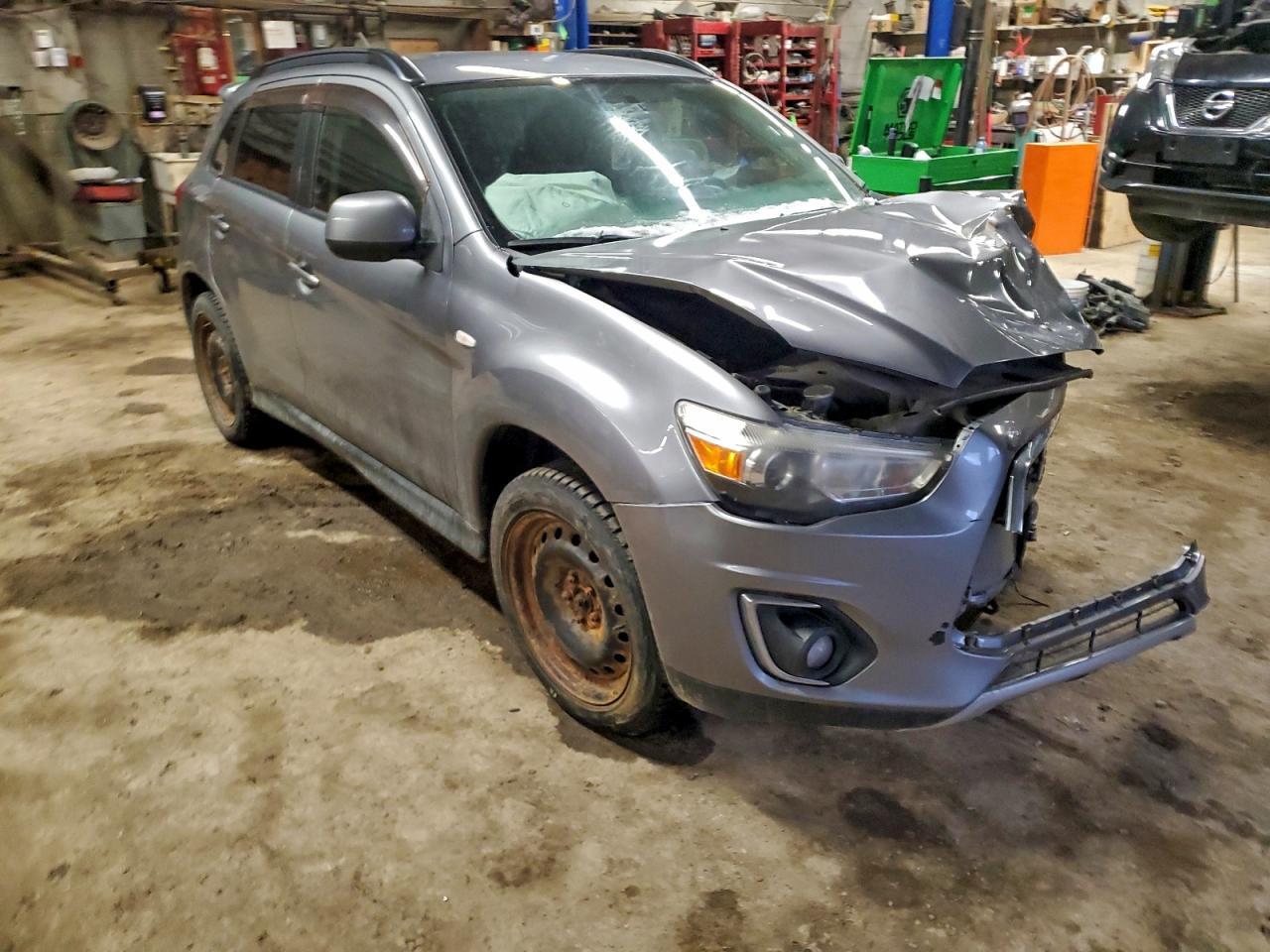 2013 MITSUBISHI RVR