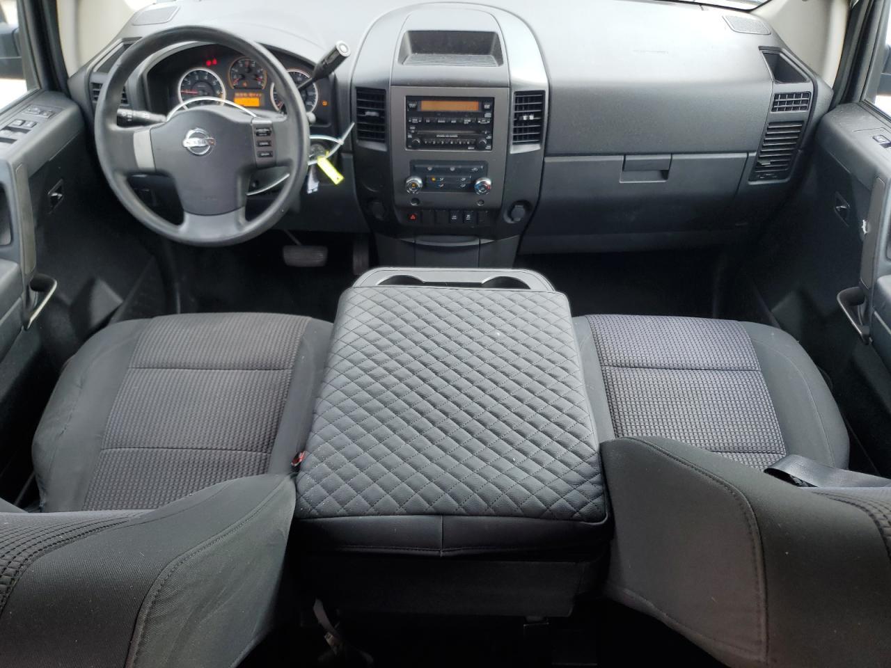 2012 NISSAN Titan