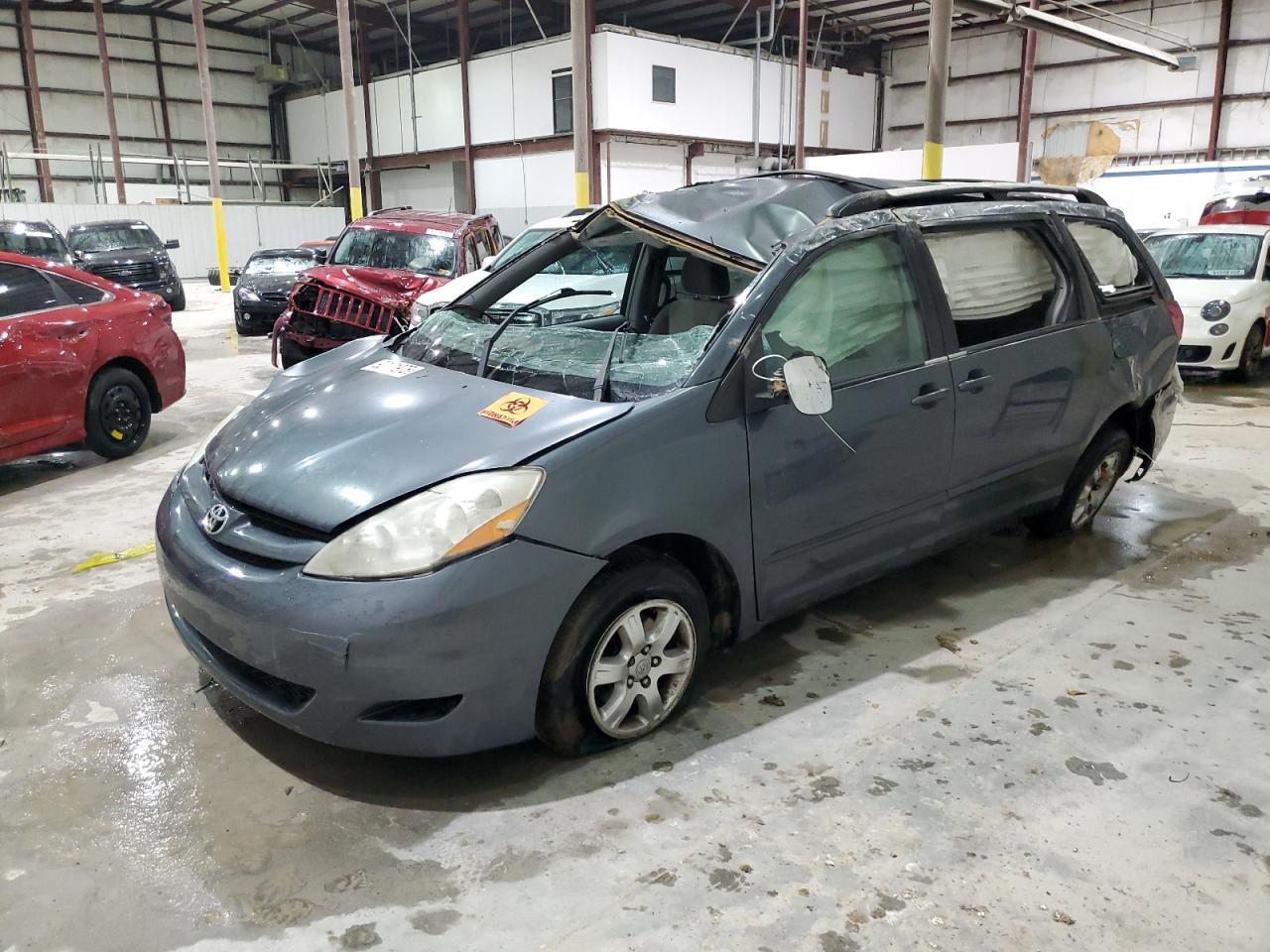 2007 TOYOTA SIENNA