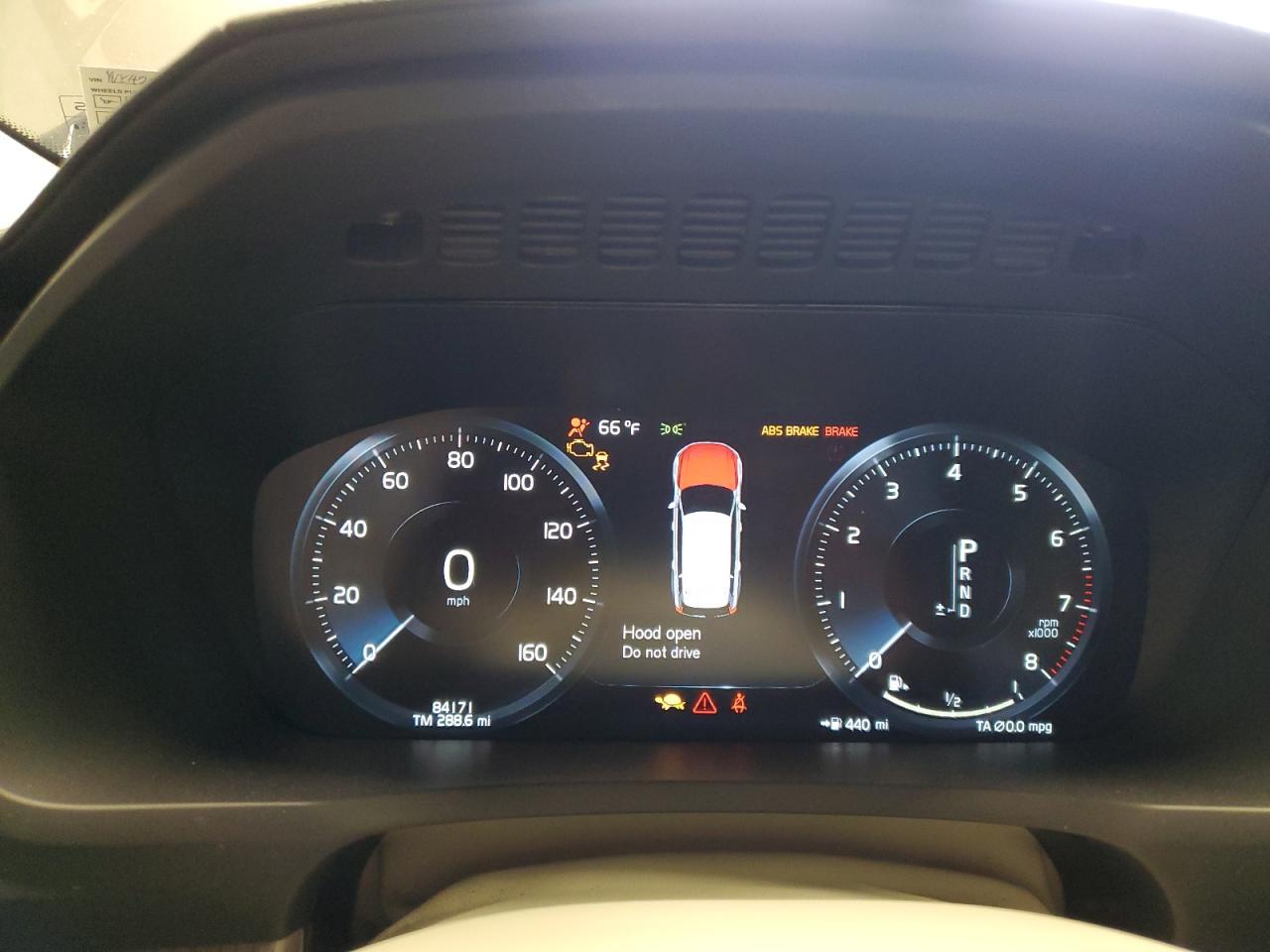 2021 VOLVO XC90