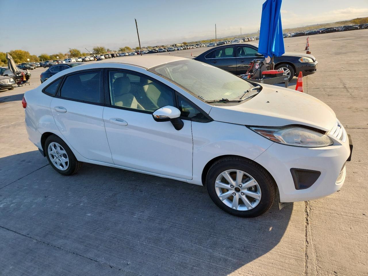 2013 FORD Fiesta