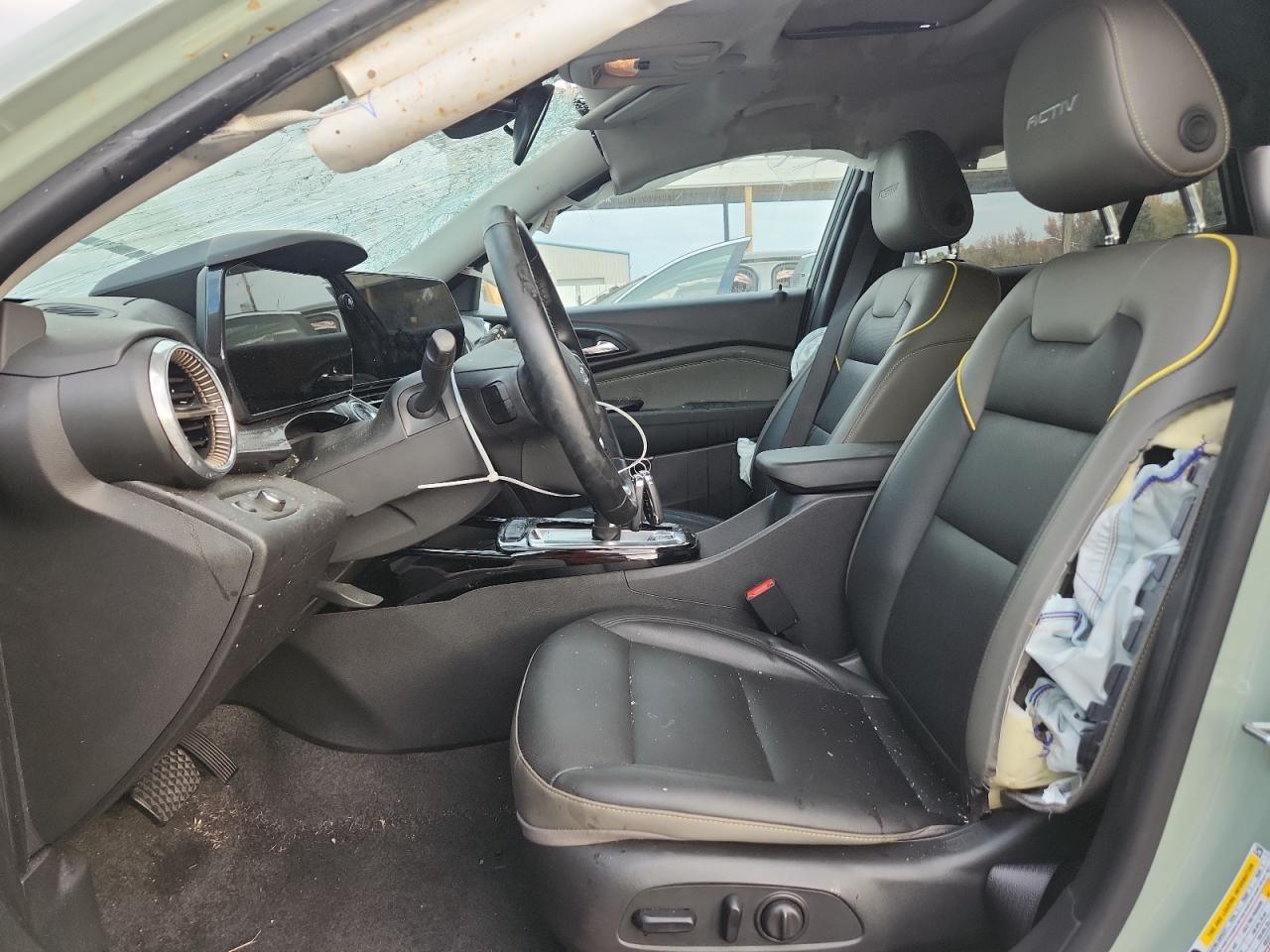 2025 CHEVROLET TRAX