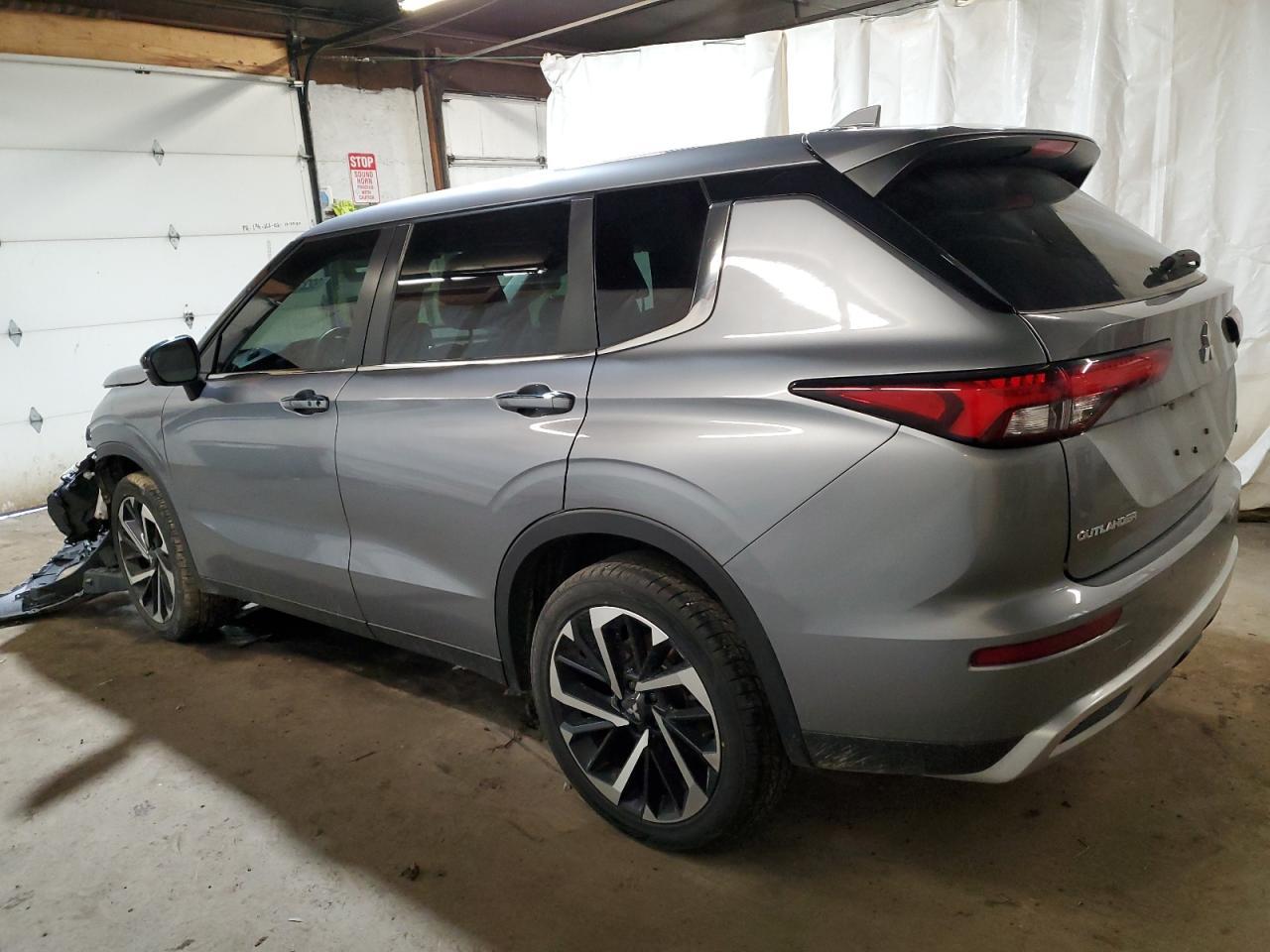 2022 MITSUBISHI outlander