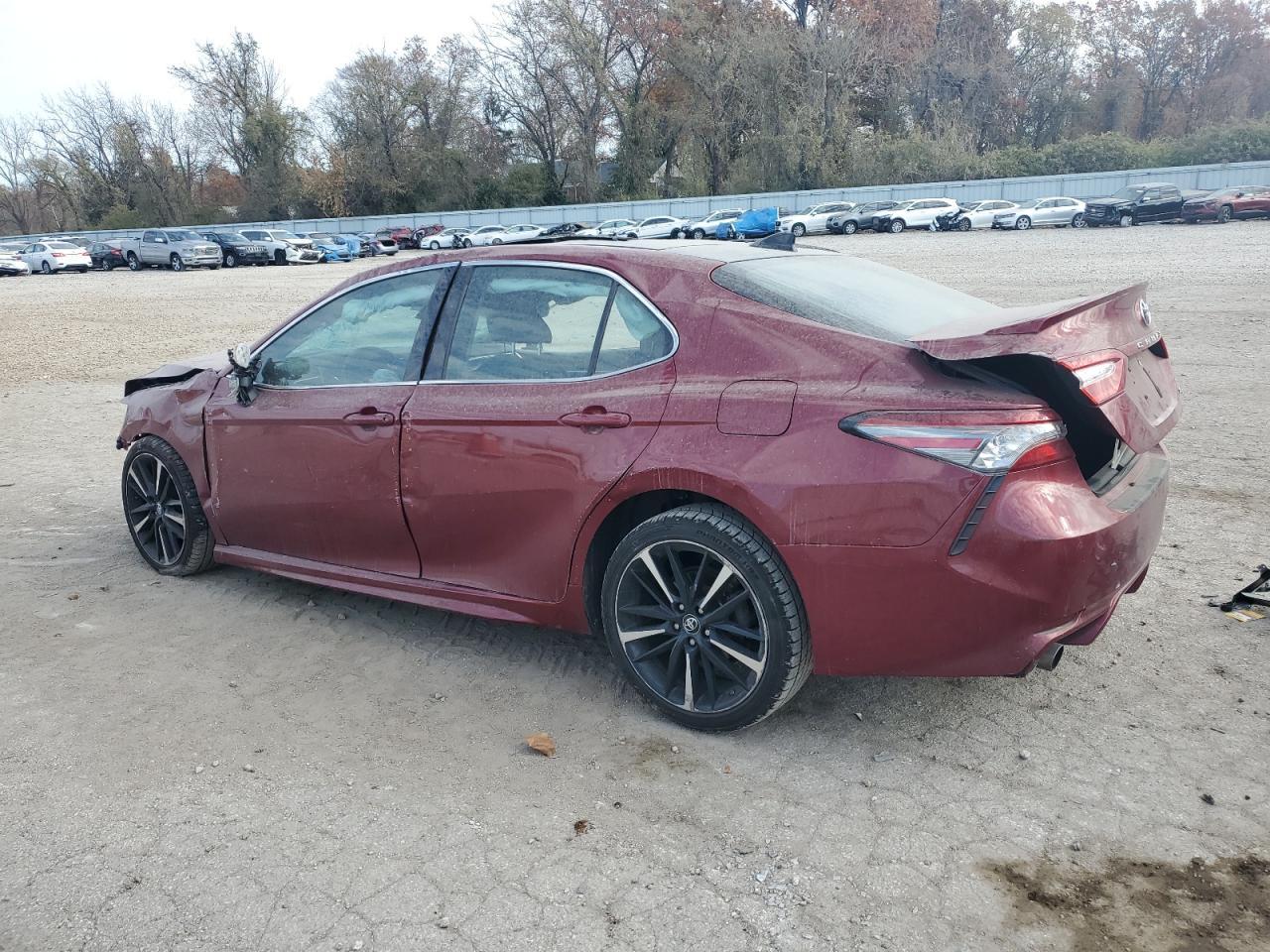 2018 TOYOTA CAMRY