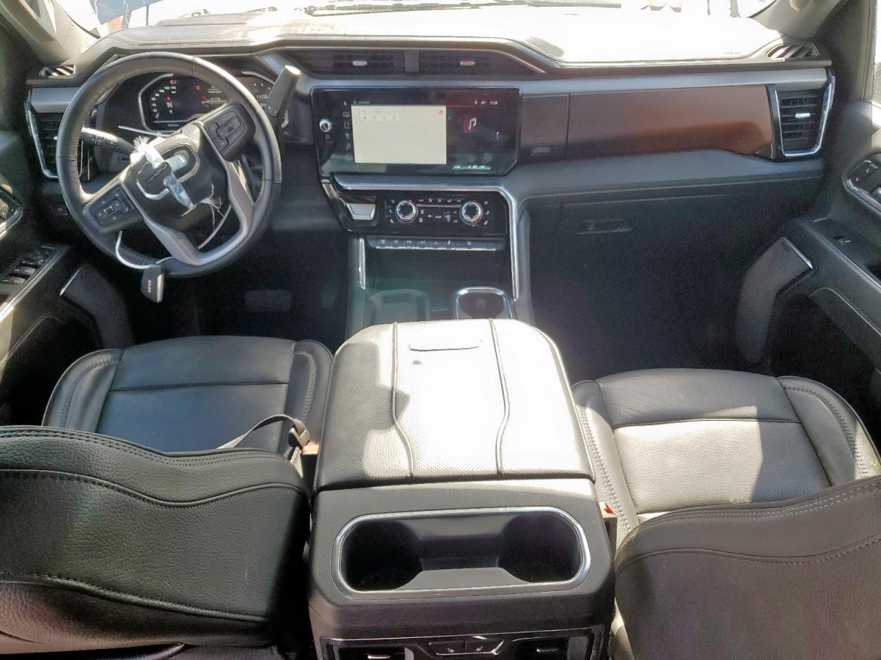 2024 GMC Sierra