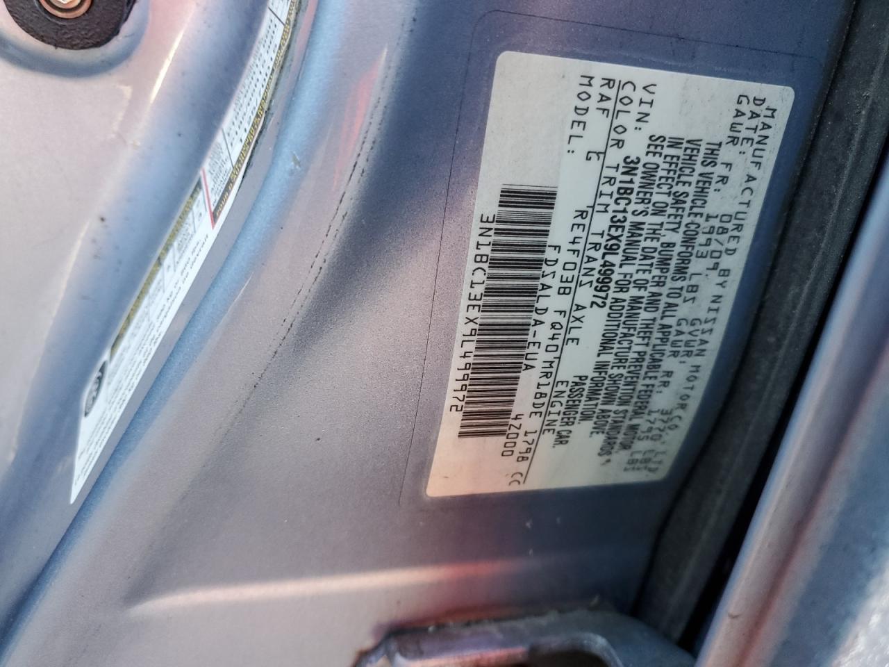 2009 NISSAN VERSA