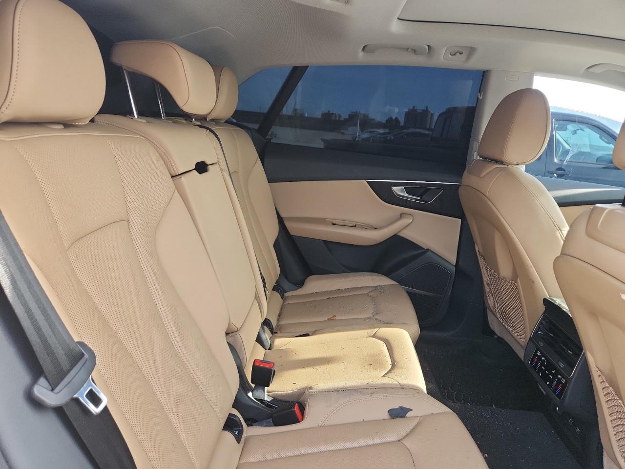 2021 AUDI Q8