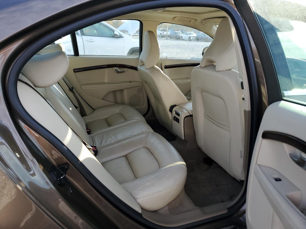 2013 VOLVO S80
