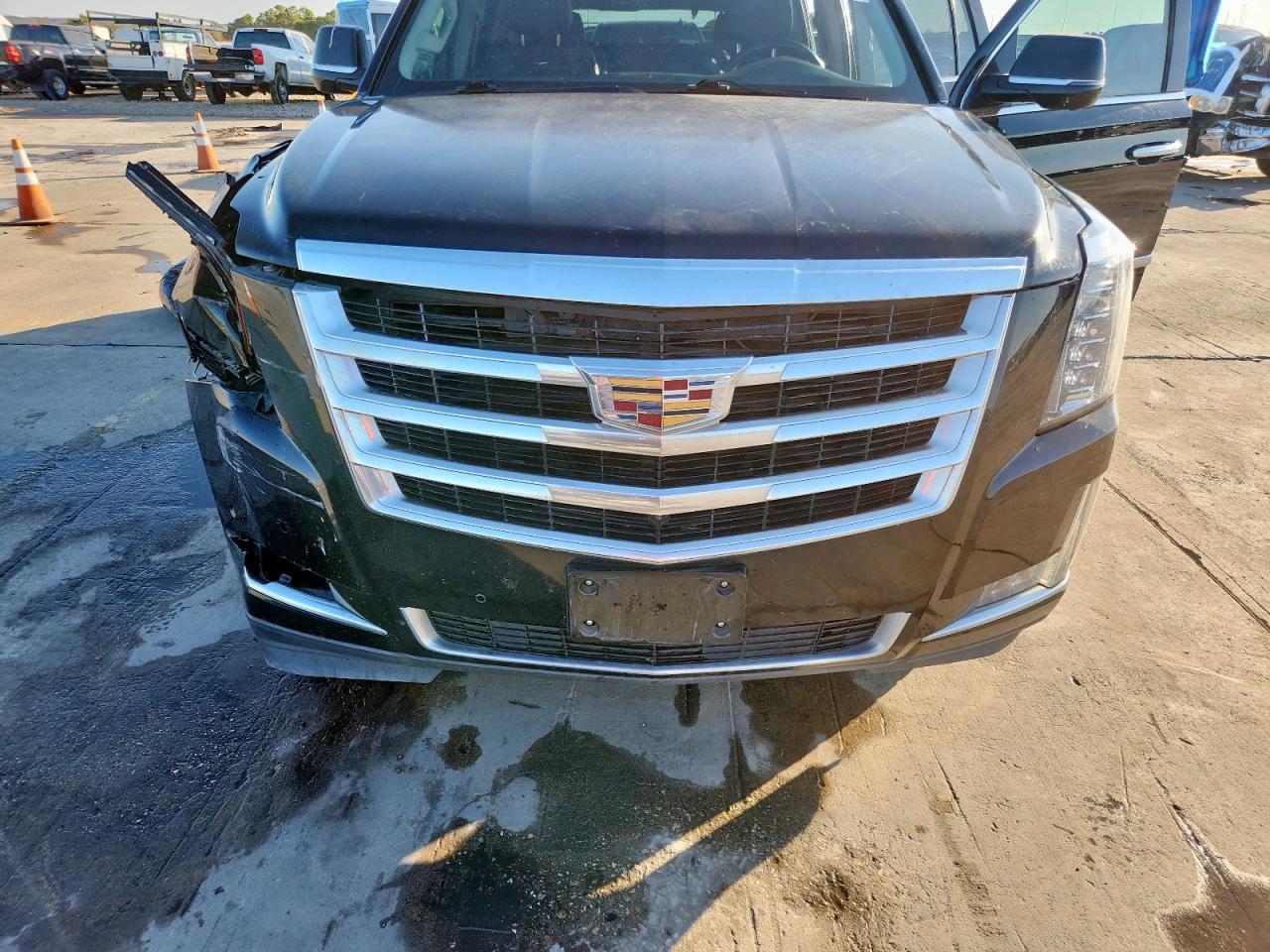 2017 CADILLAC ESCALADE