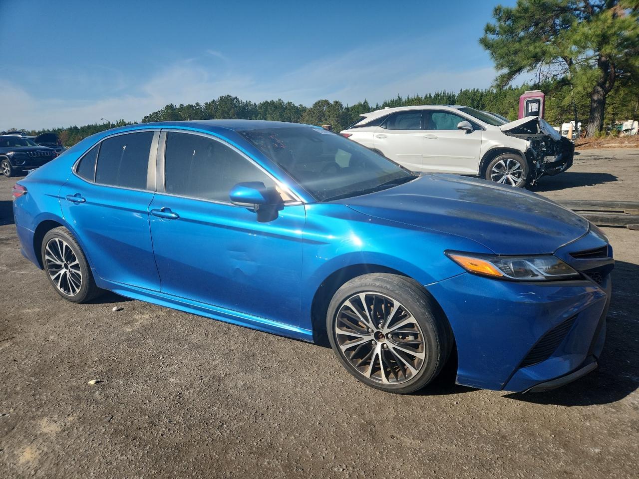 2019 TOYOTA CAMRY