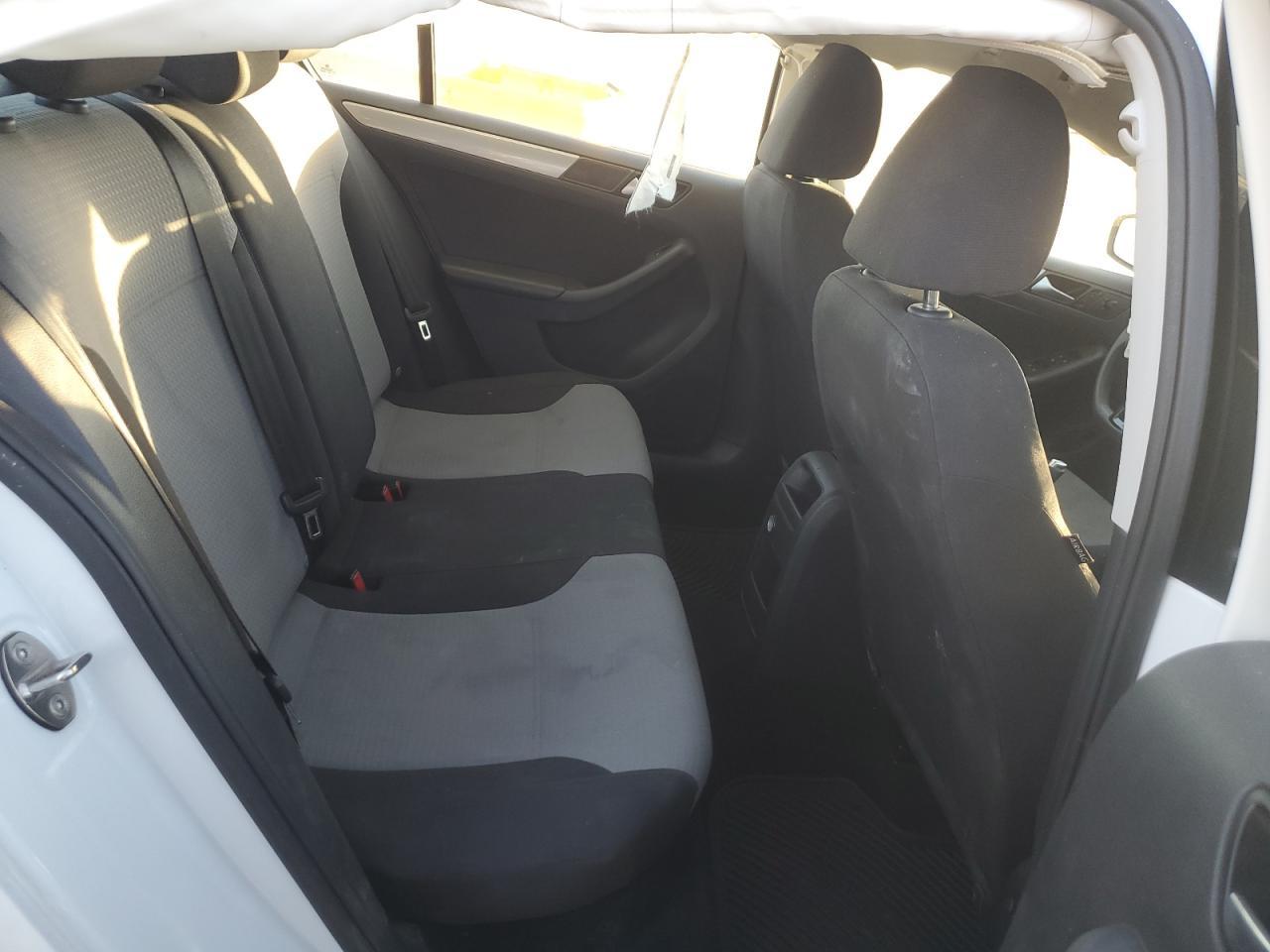 2018 VOLKSWAGEN JETTA