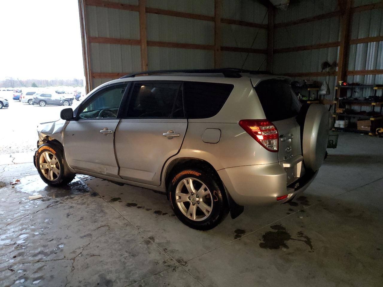 2011 TOYOTA RAV4